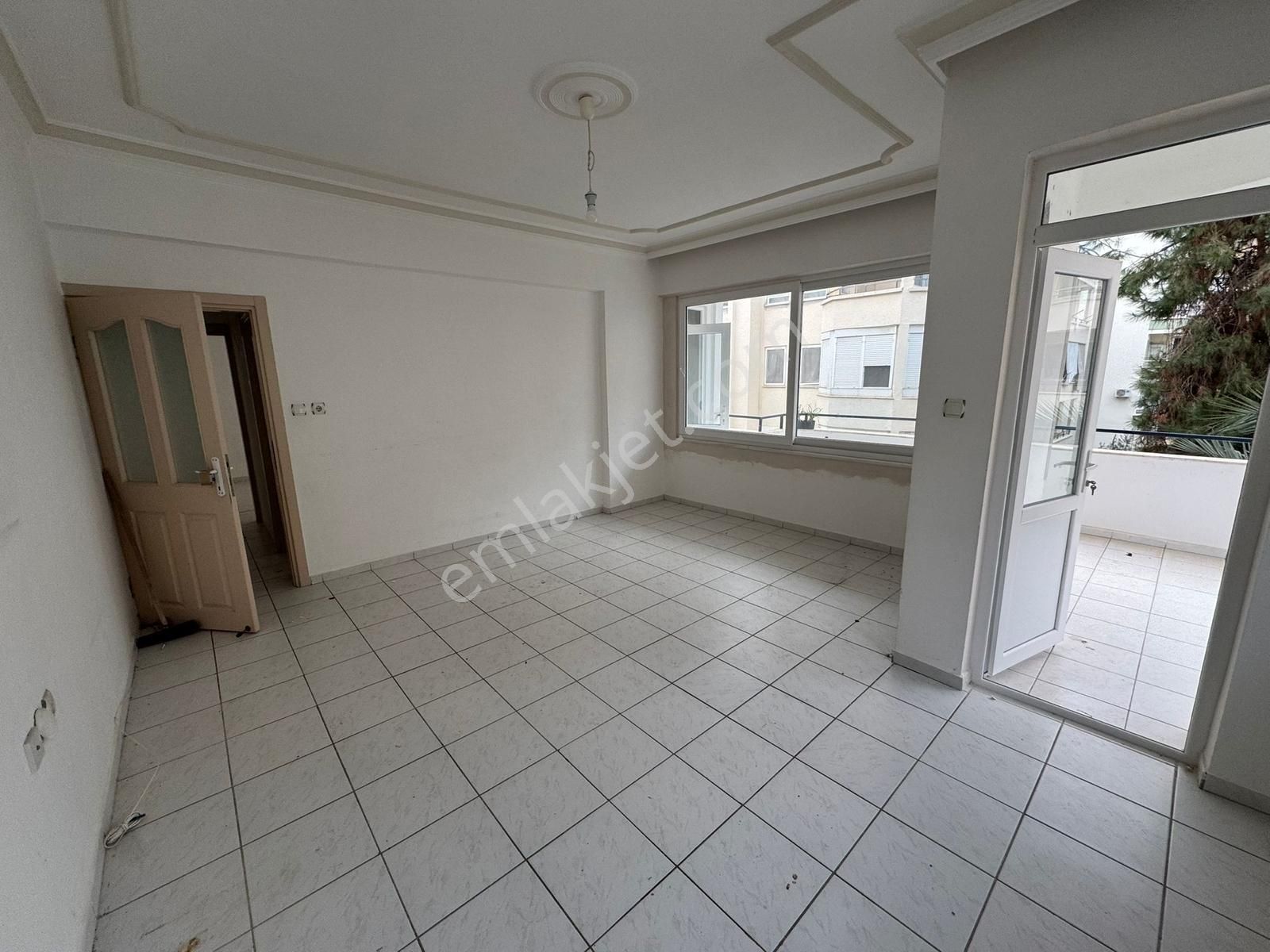 Alanya Mahmutlar 2+1 125m2 Ayrı Mutfak Site İçerisinde - Görsel 12