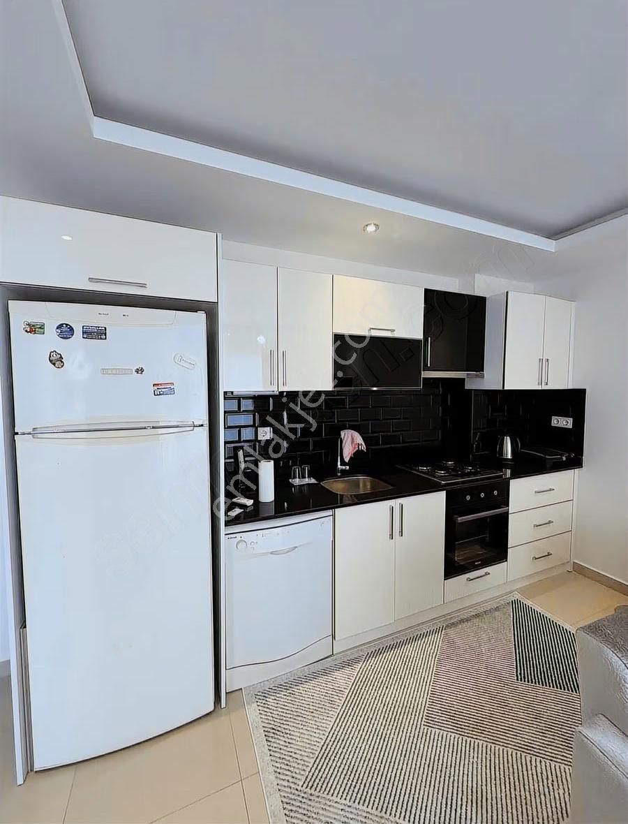 Havuz Cephe Eşyalı Site İçersi - Görsel 10