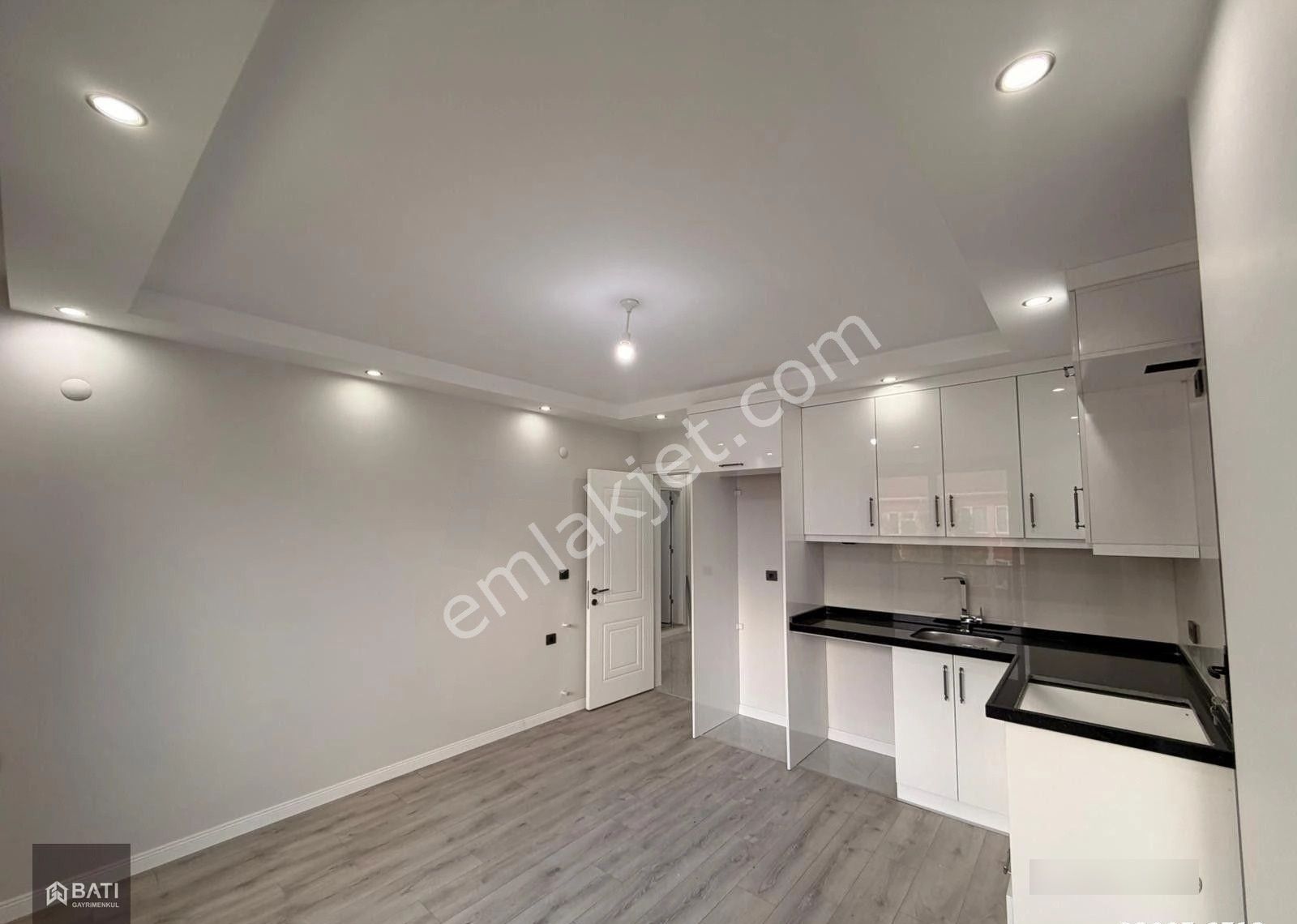 Didim Efeler'de Satılık 1+1 Daire - Görsel 6