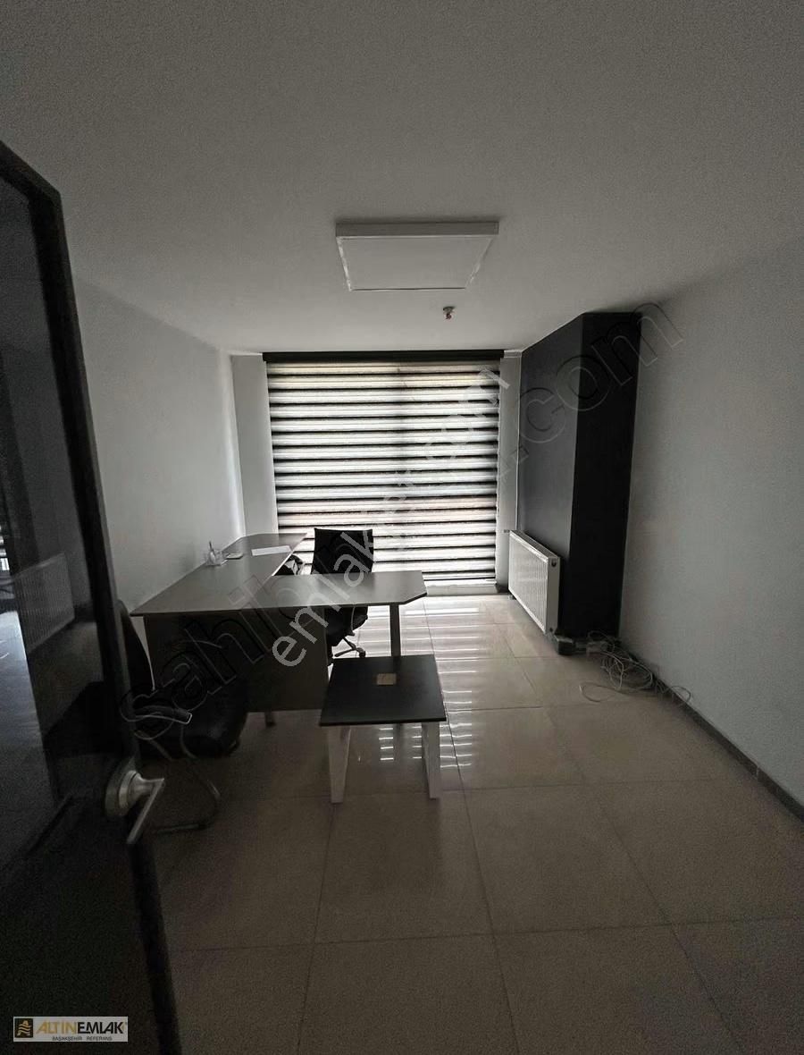 N Cadde Ofis Tam Kat Ofis Mobilyalı Olarak Satılık Kiracılı - Görsel 3
