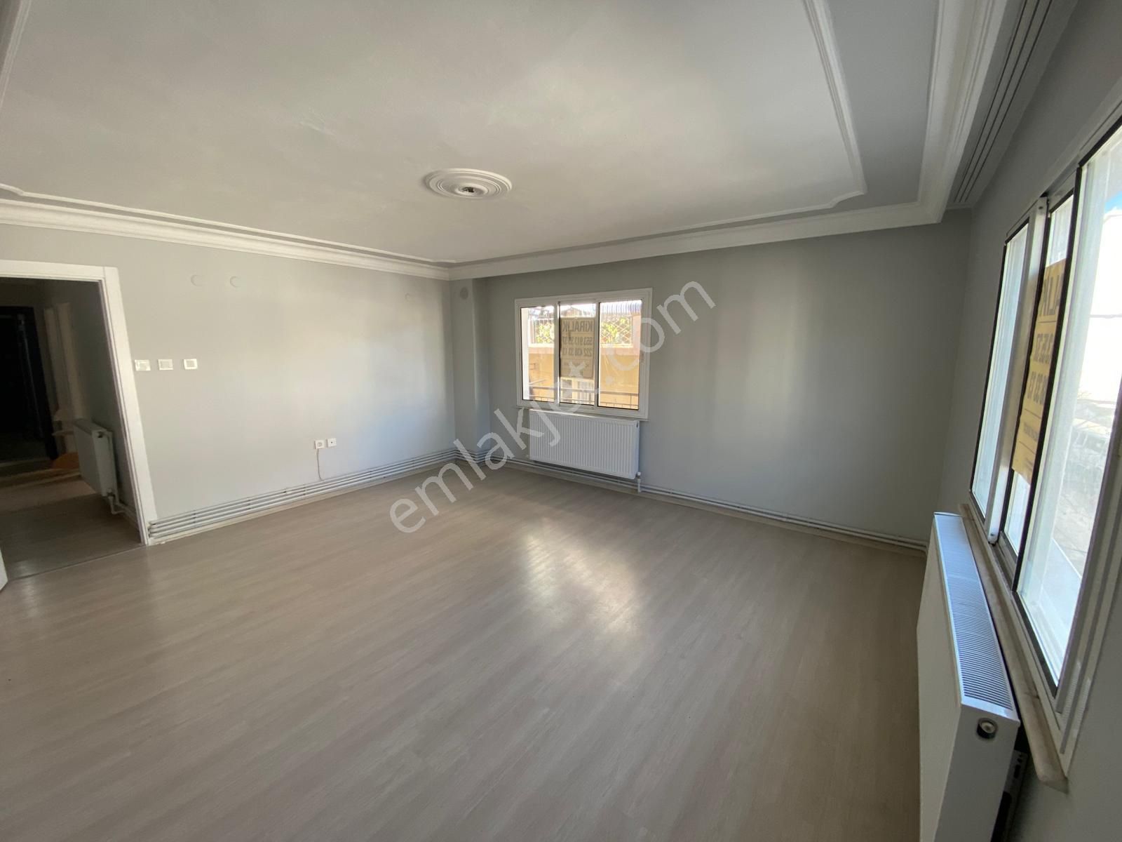 Buca Kozağaç Mah.de Hasanağa Bahçesi Yakını 3+1 120m2 Dgazlı Arakat Bakımlı Kiralık Daire - Görsel 4