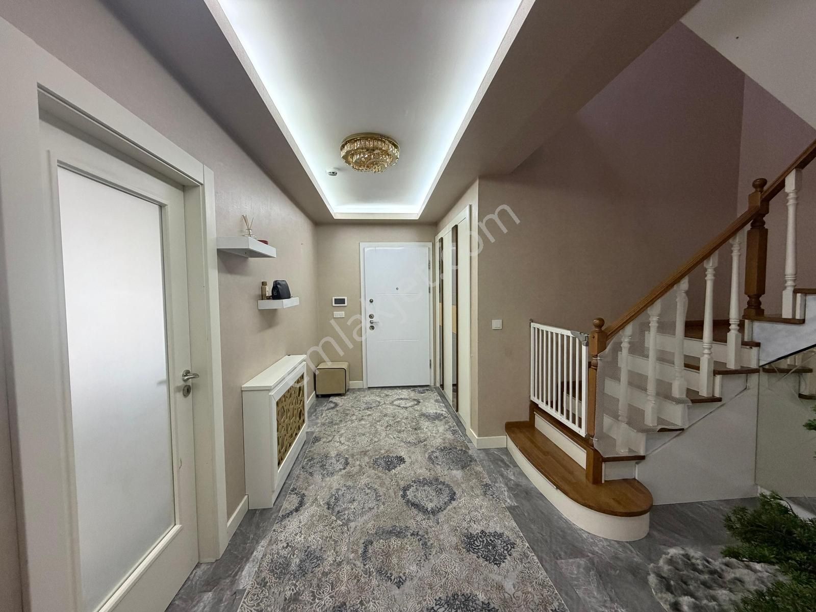 Redstone Castle İstanbul Yolu Metro Yakını Teras Dubleks 5+2 - Görsel 34