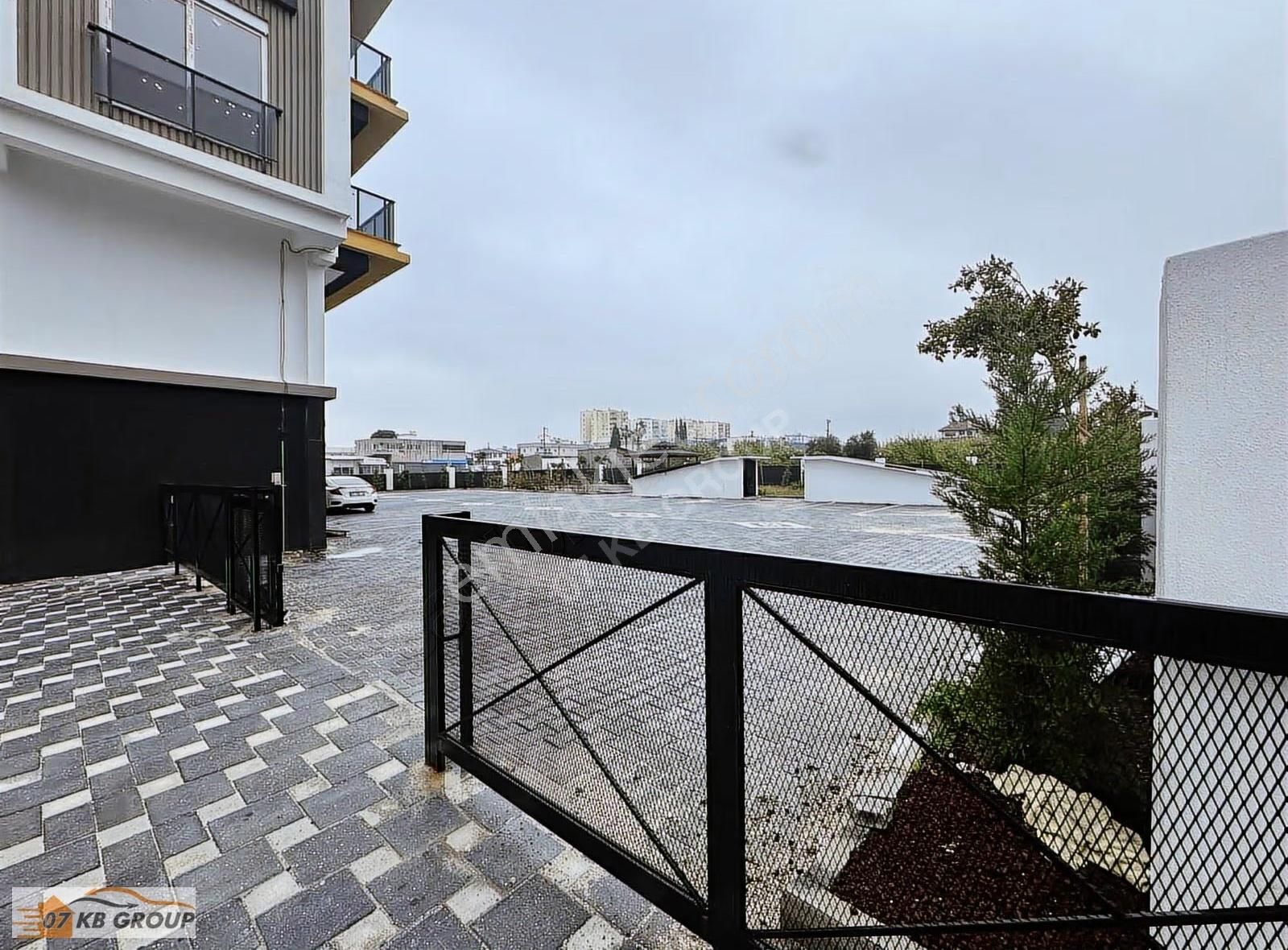 Altınova'da Kiralık Geniş 2+1 Havuzlu Sıfır Daire - Görsel 13