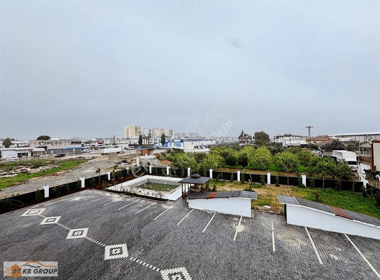 Altınova'da Kiralık Geniş 2+1 Havuzlu Sıfır Daire - Görsel 3