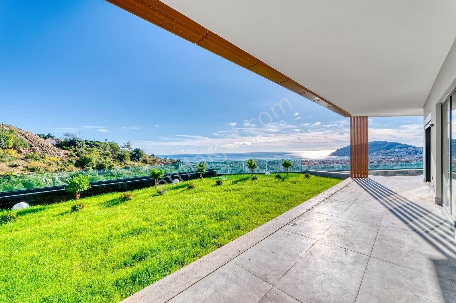 Alanya / Cikcilli’de Panoramik Manzaralı 5+2 Lüks Müstakil Villa - Görsel 17