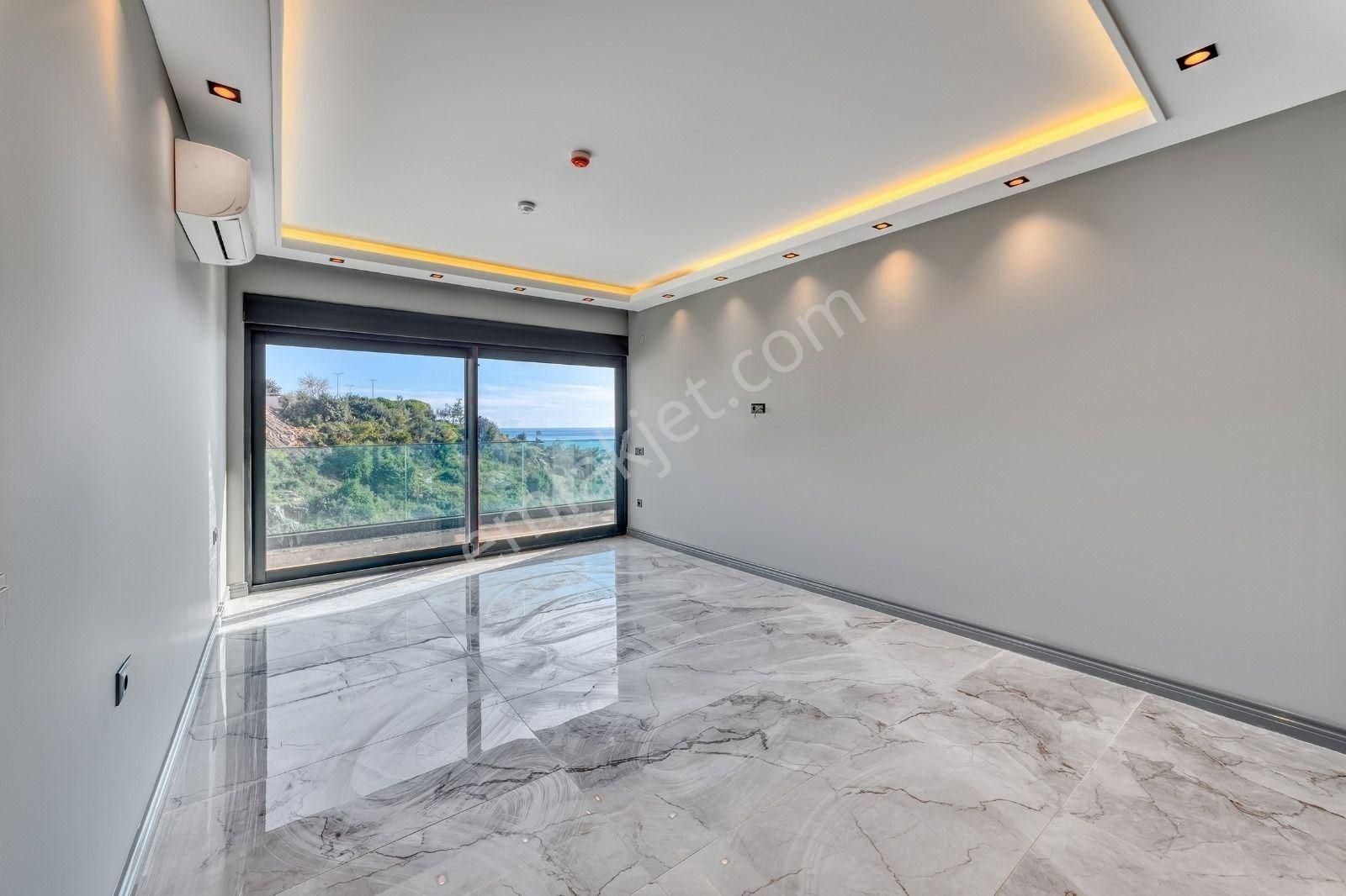 Alanya / Cikcilli’de Panoramik Manzaralı 5+2 Lüks Müstakil Villa - Görsel 12
