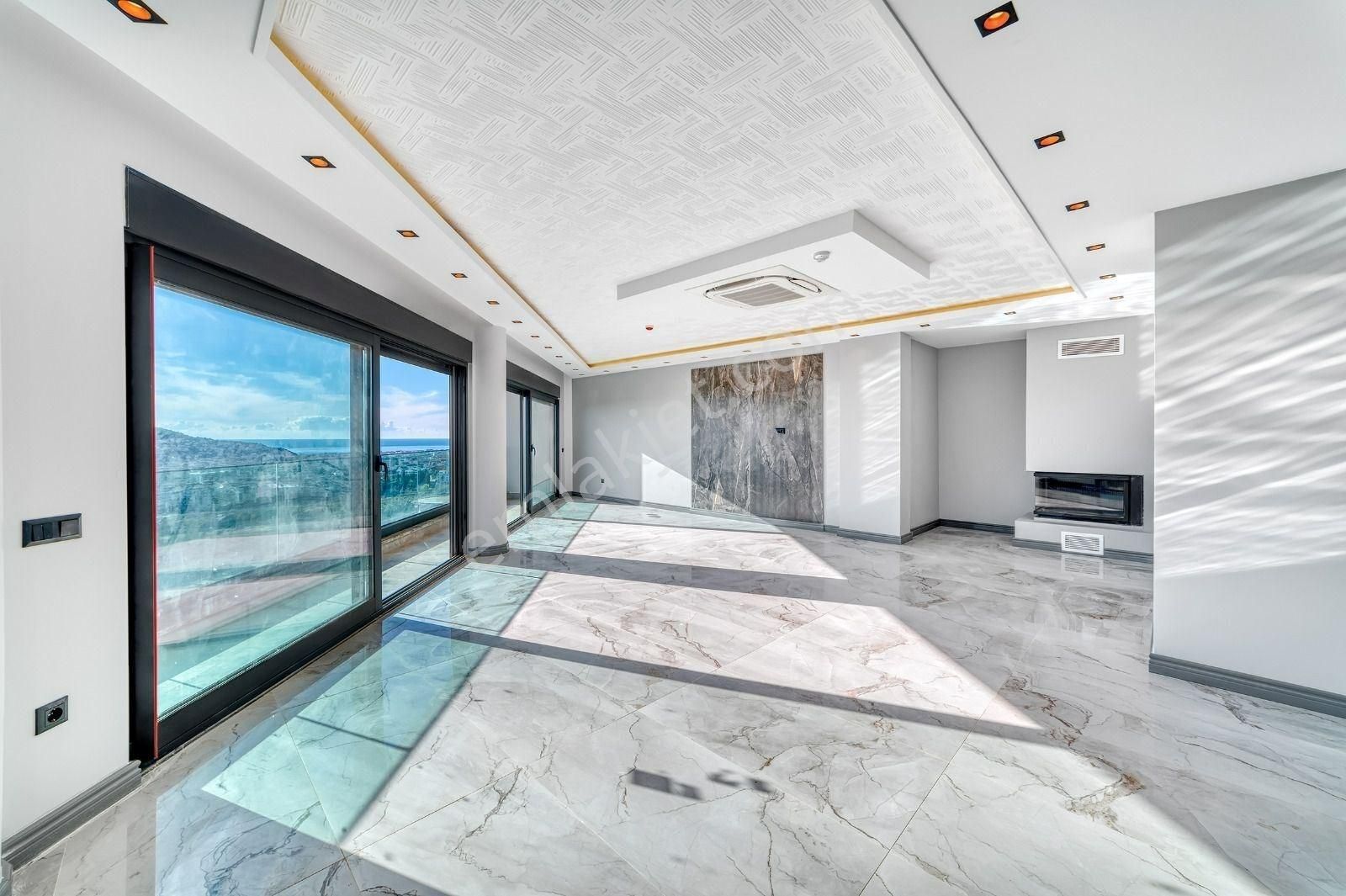 Alanya / Cikcilli’de Panoramik Manzaralı 5+2 Lüks Müstakil Villa - Görsel 6