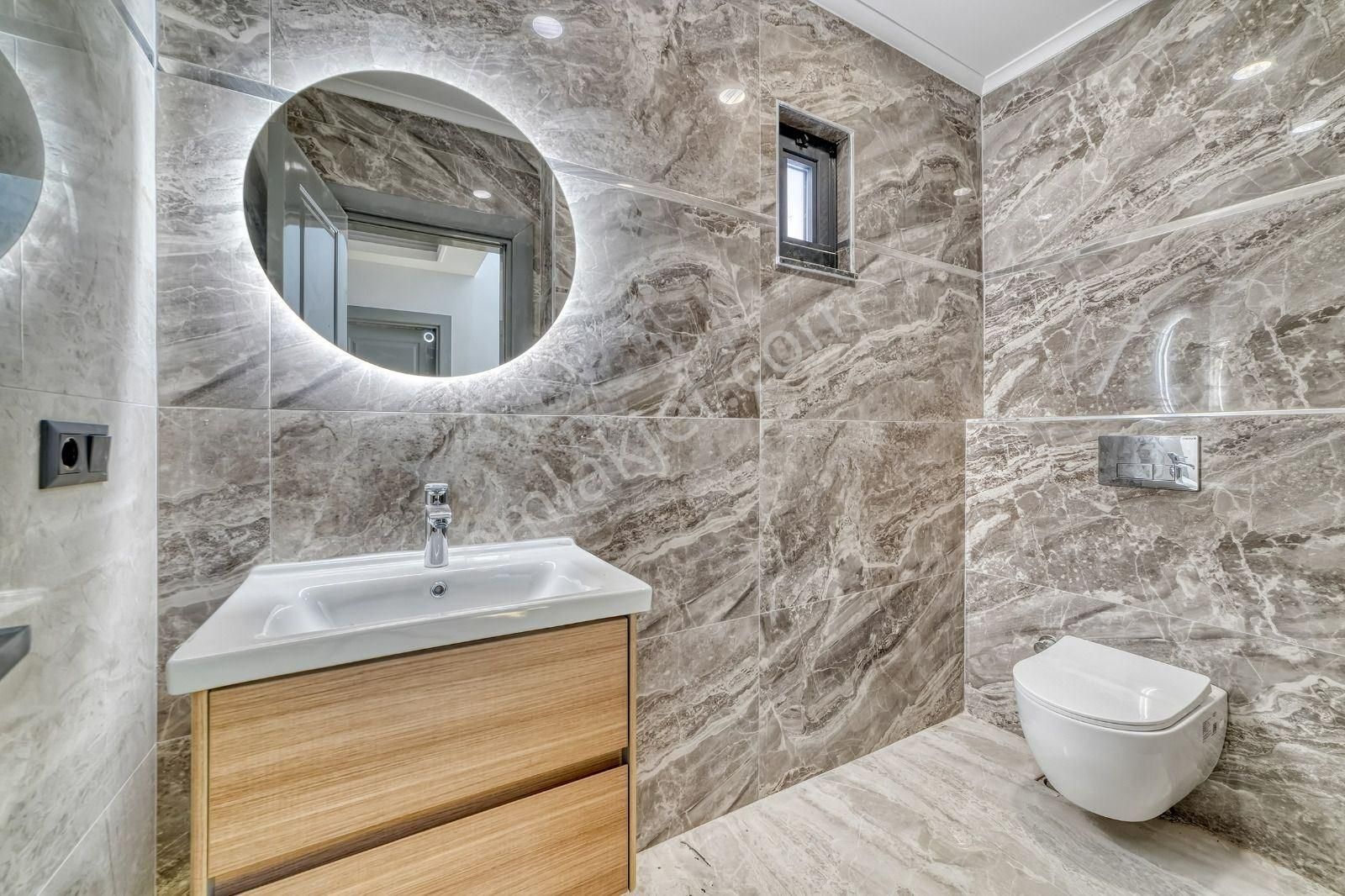 Alanya / Cikcilli’de Panoramik Manzaralı 5+2 Lüks Müstakil Villa - Görsel 23