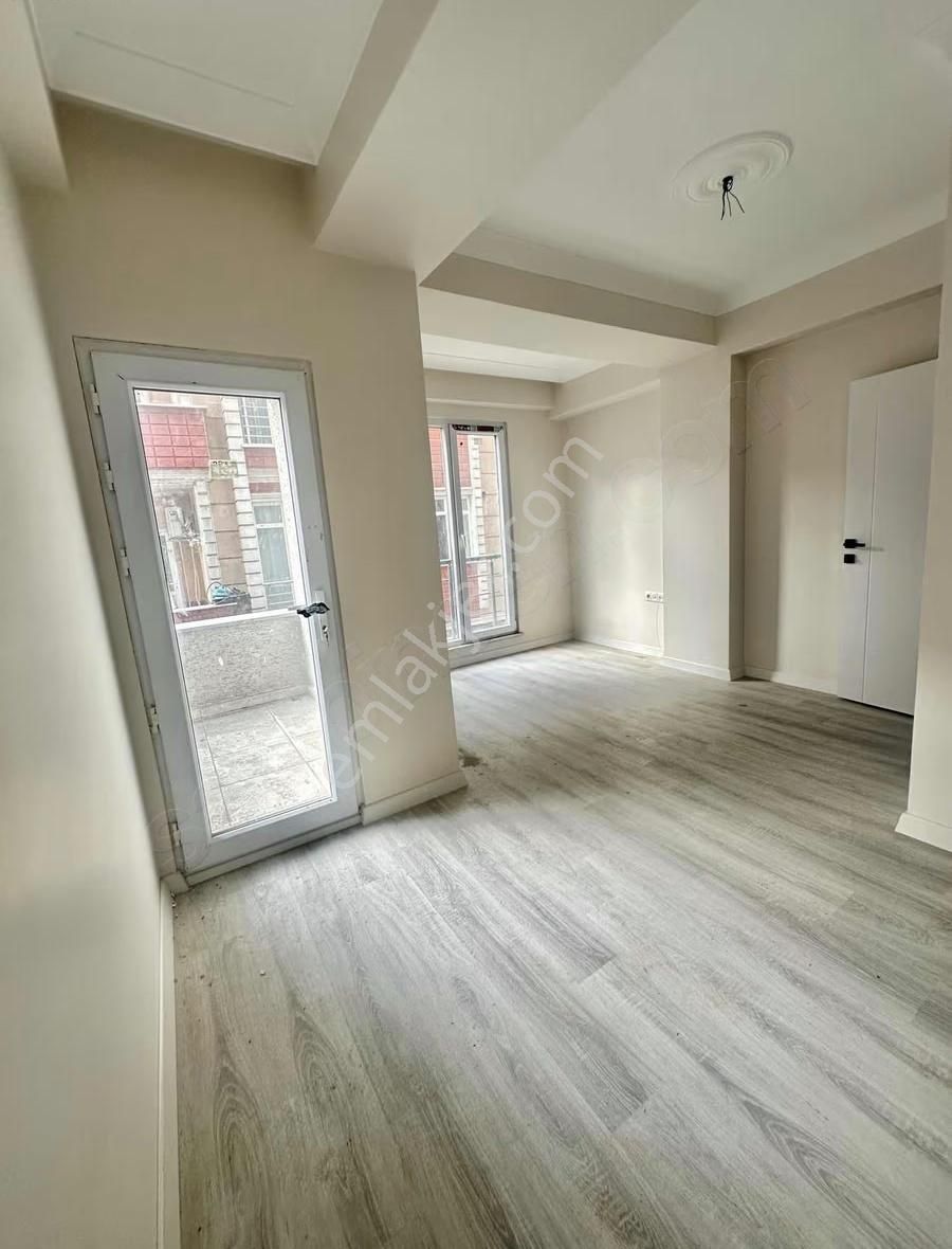 Mustafa Kemal Paşada Kiralık 2+1 Daire Sıfır Binada Asansörlü - Görsel 14