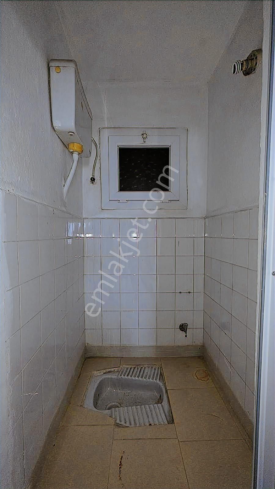 Bozyaka Kapalı Pazar Yerine 1 Dakika Mesafede Ferah Köşe Daire - Görsel 3