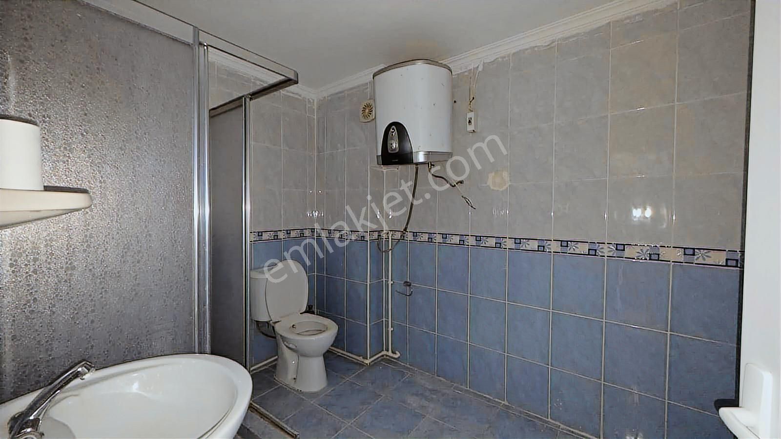 Bozyaka Kapalı Pazar Yerine 1 Dakika Mesafede Ferah Köşe Daire - Görsel 16