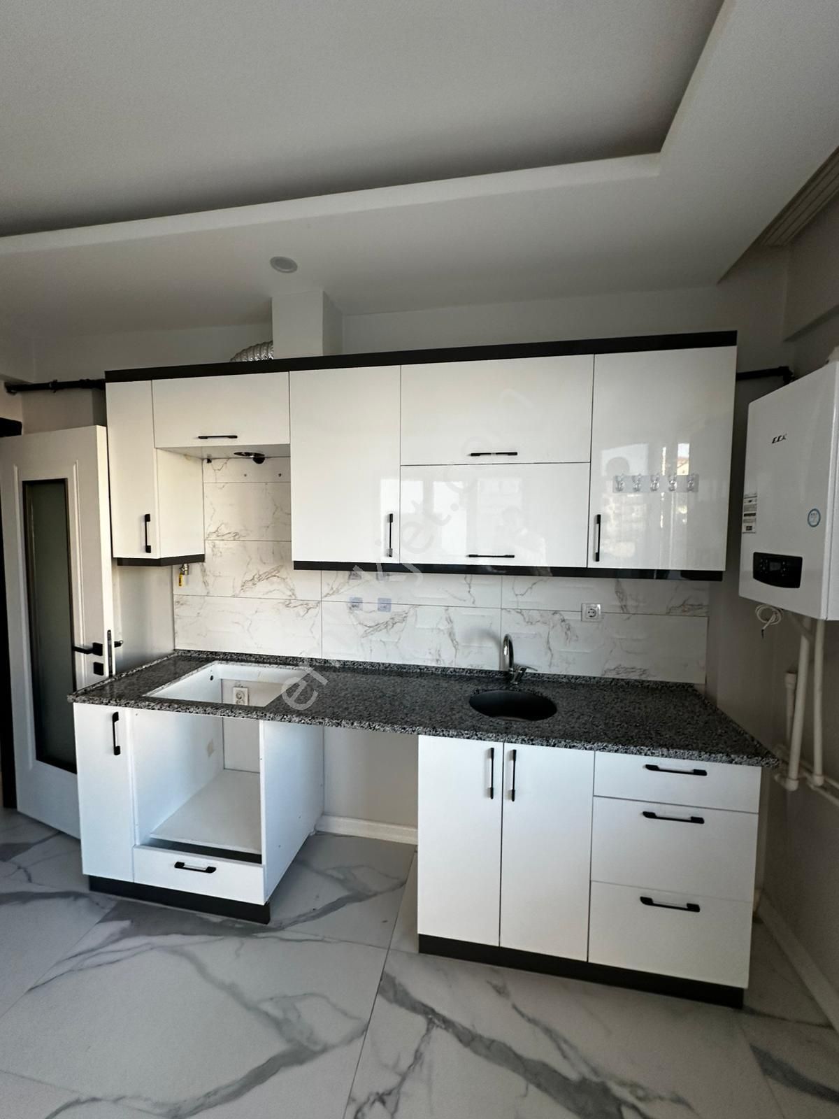 🏡ahmet Bedevi Mahallesi 🏡 ✅2+1 90m2 3 Katlının Zemin Katı ❇️açık Mutfak Petek Kombili - Görsel 10