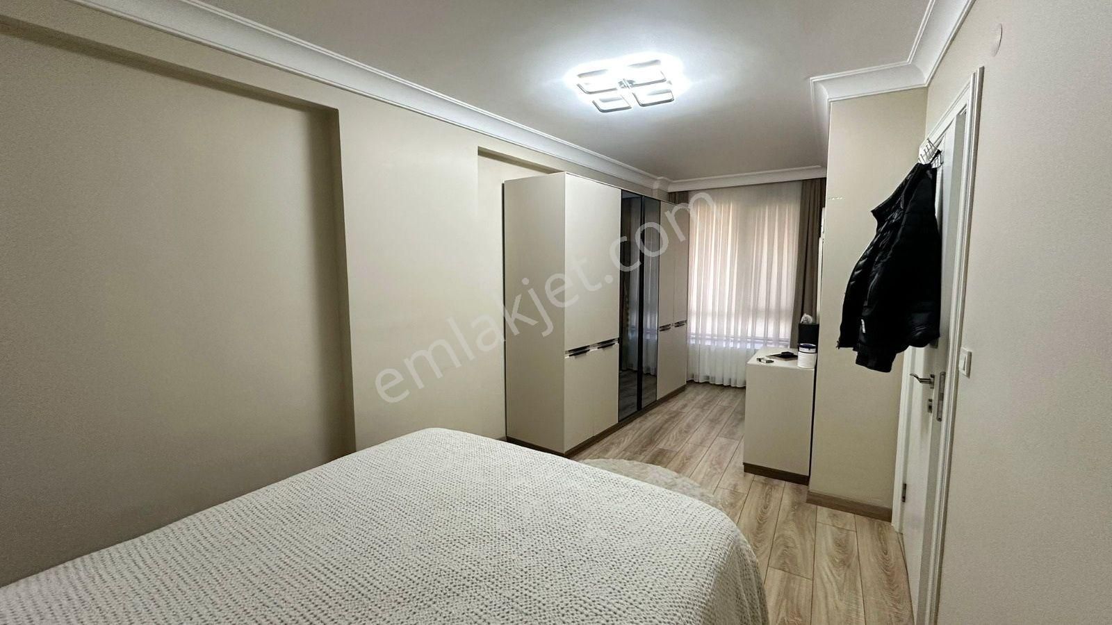 ▃birikim▃ Bağlarbaşı Mahallesi'nde 8 Yıllık Bina Geniş Ferah 2+1 Satılık Daire - Görsel 11