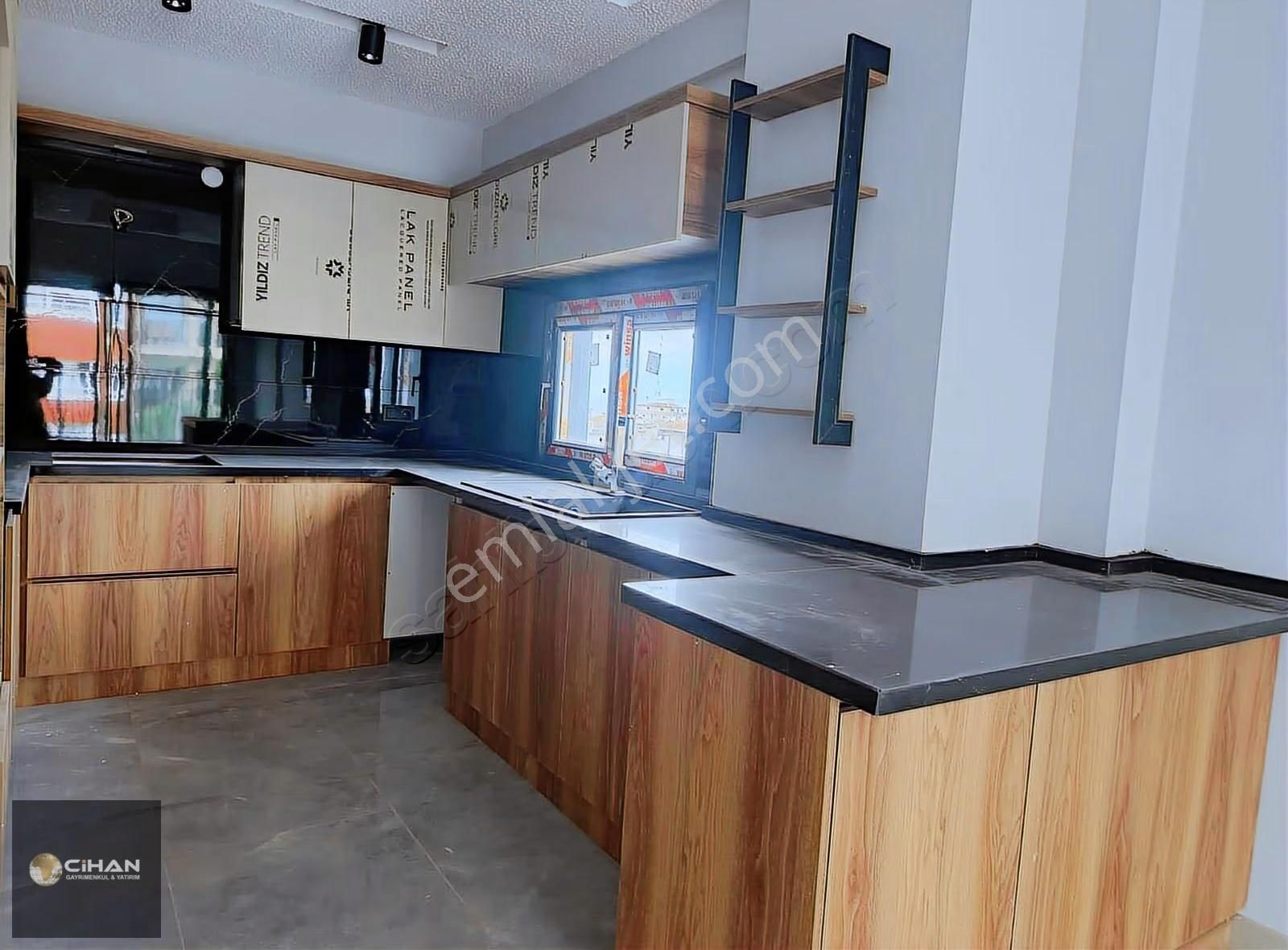 Kuşadası Cihan Gayrimenkulden Ege Mh.ara Kat 2+1 Daire - Görsel 13