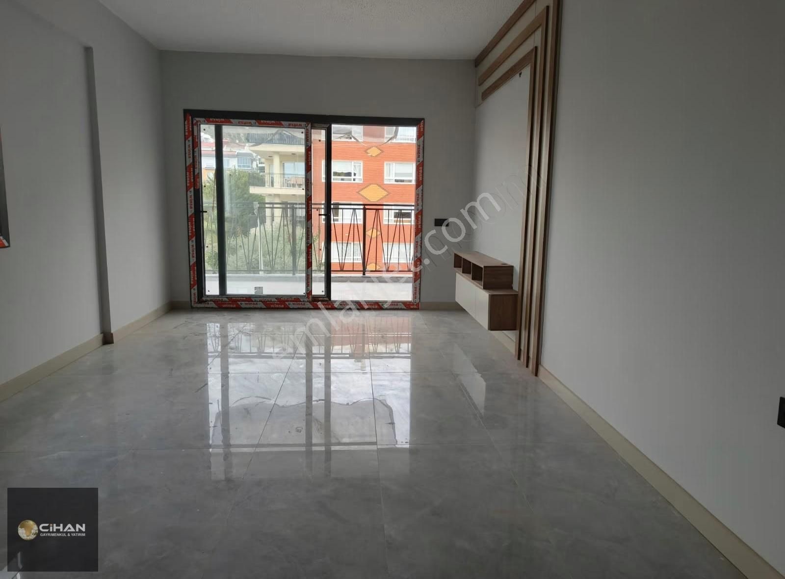 Kuşadası Cihan Gayrimenkulden Ege Mh.ara Kat 2+1 Daire - Görsel 9