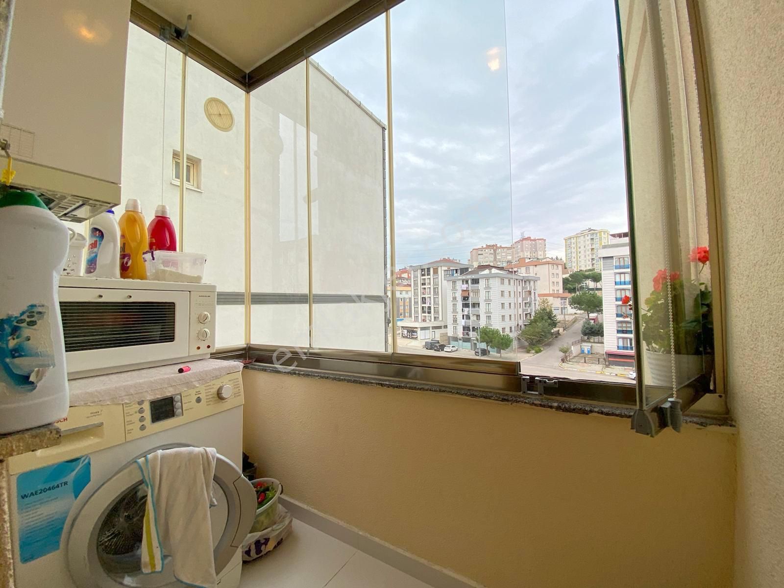 Mertcan'dan Caddeye 1dk İskanlı Ara Kat Balkonlu Fırsat 2+1 - Görsel 5