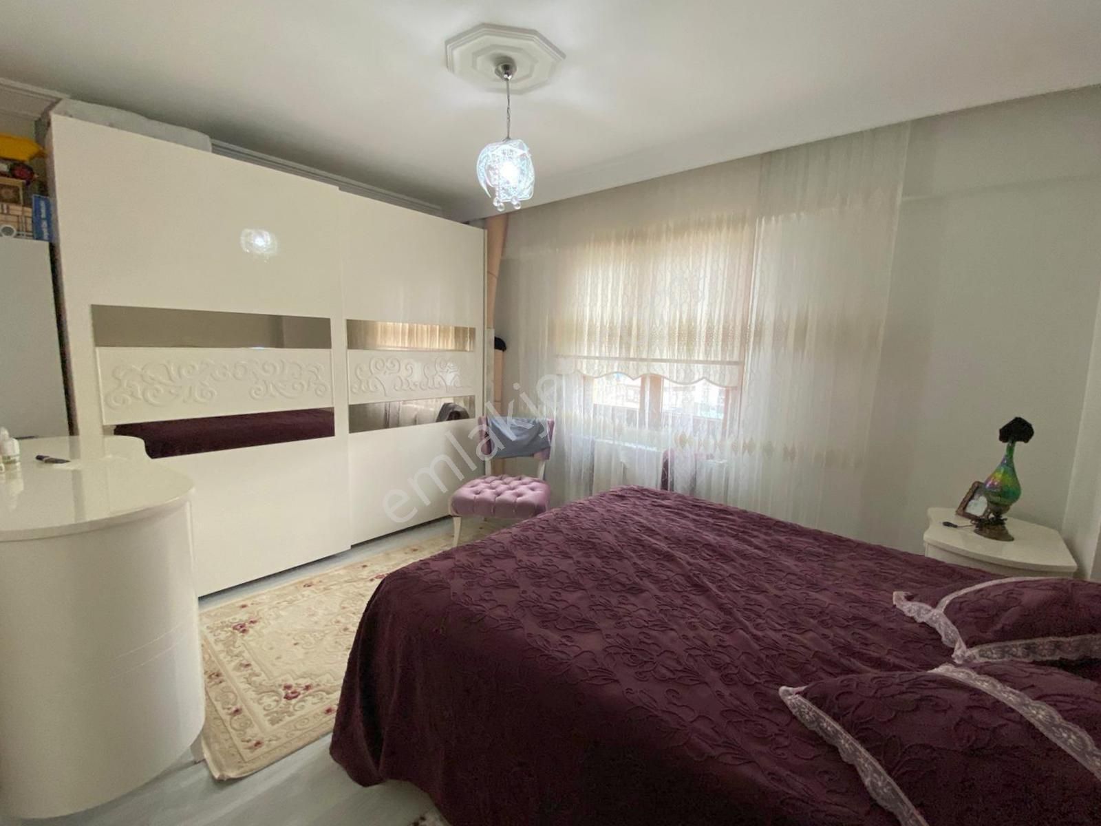 Mertcan'dan Caddeye 1dk İskanlı Ara Kat Balkonlu Fırsat 2+1 - Görsel 8