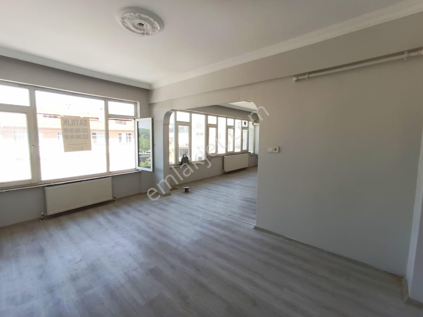 Muhtarım Dan Gönen Çarşı İçinde 187 M2 Şehir Parkına Yakın Daire - Görsel 6