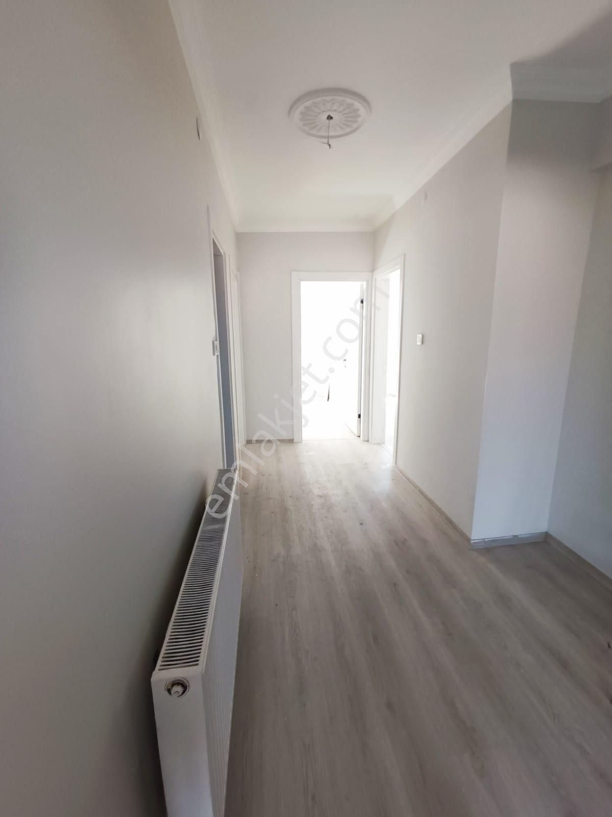 Muhtarım Dan Gönen Çarşı İçinde 187 M2 Şehir Parkına Yakın Daire - Görsel 3