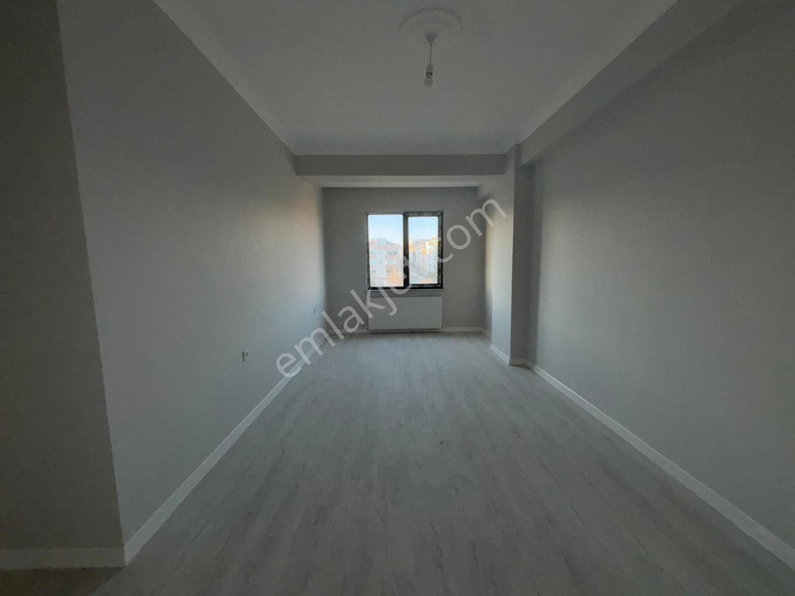 Tokay'dan3+1 136m2 Giyinme Odalı Perşembe Pazarının İçinde Daire - Görsel 18