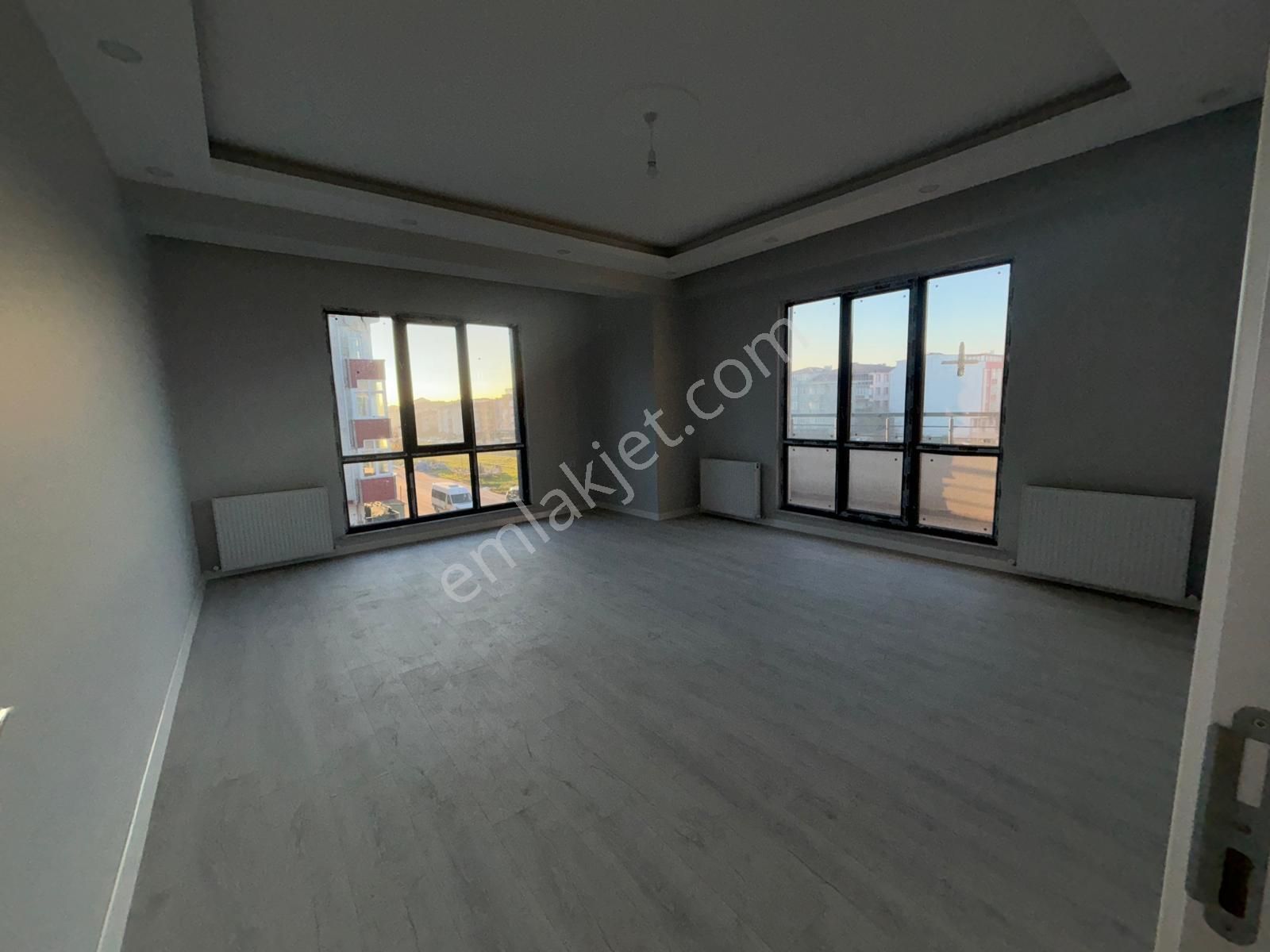 Tokay'dan3+1 136m2 Giyinme Odalı Perşembe Pazarının İçinde Daire - Görsel 7