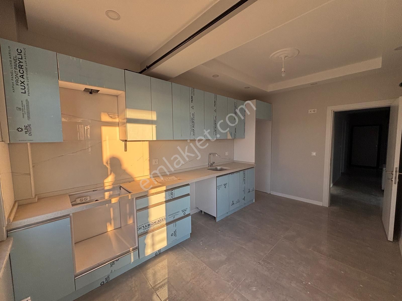 Tokay'dan3+1 136m2 Giyinme Odalı Perşembe Pazarının İçinde Daire - Görsel 4