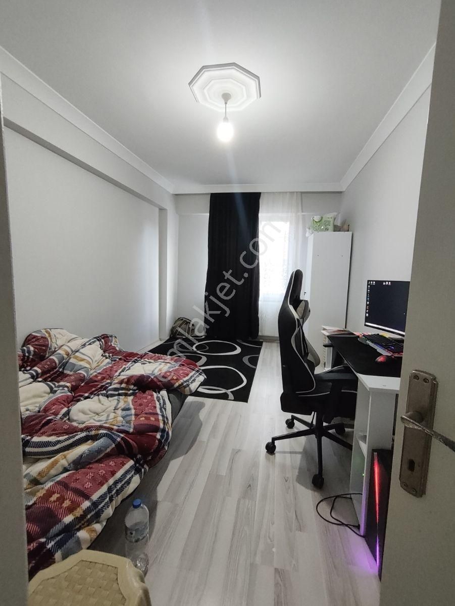 Rüstem Mah. 2+1 Zemin Kat 7 Yıllık Satılık Daire - Görsel 3