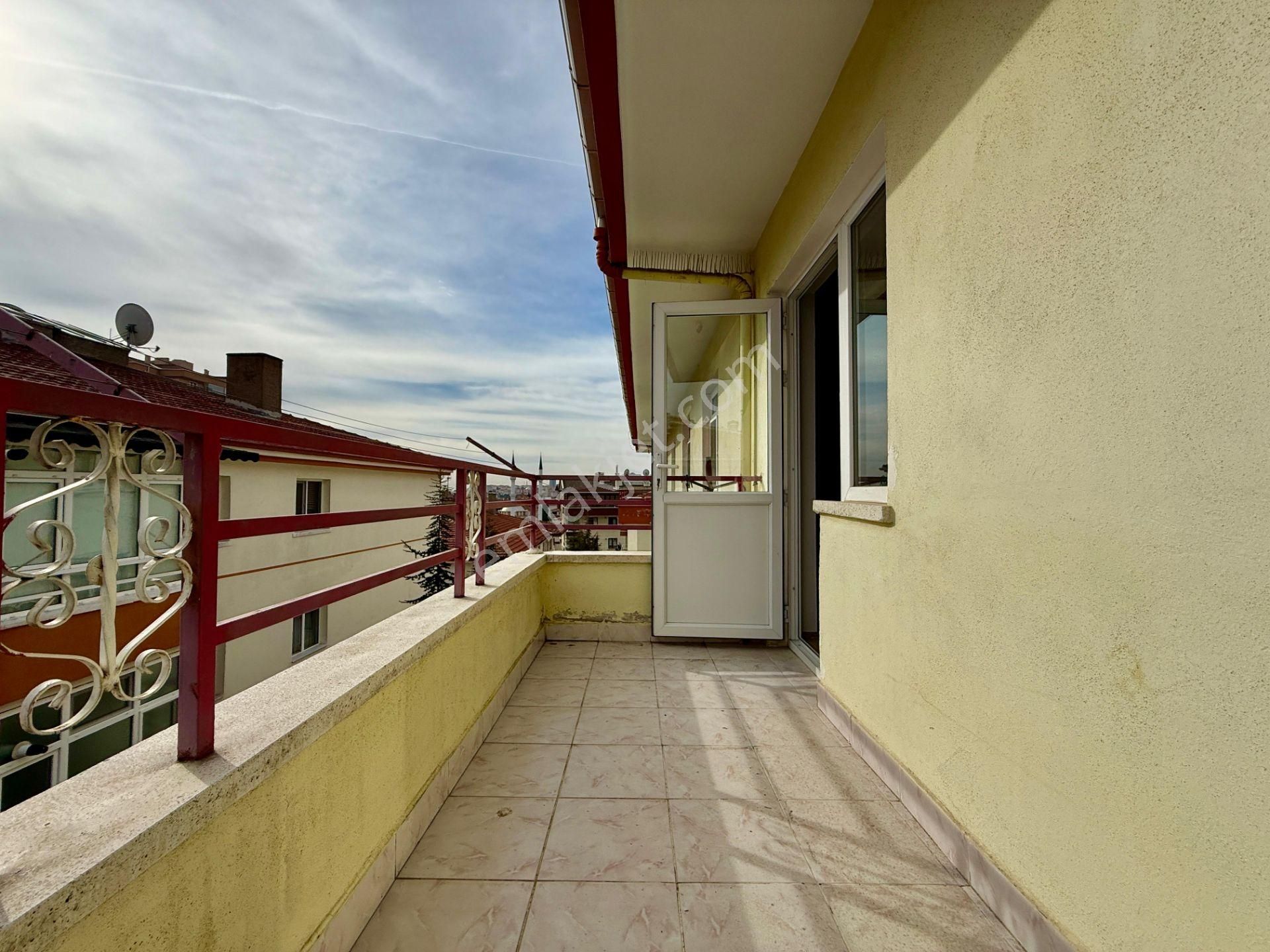 Kalecik Emlak'tan Hicret Camii Yakını Katta G.cephe Kilerli 3+1 Daire - Görsel 22