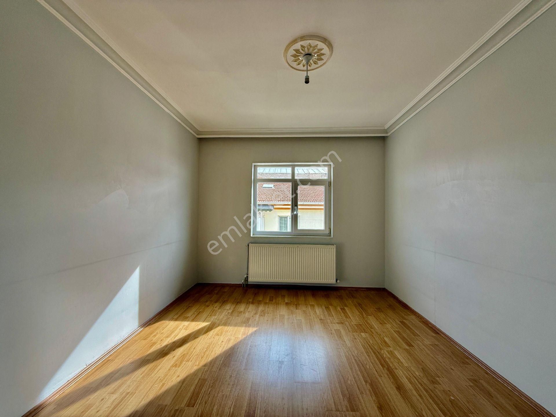 Kalecik Emlak'tan Hicret Camii Yakını Katta G.cephe Kilerli 3+1 Daire - Görsel 7