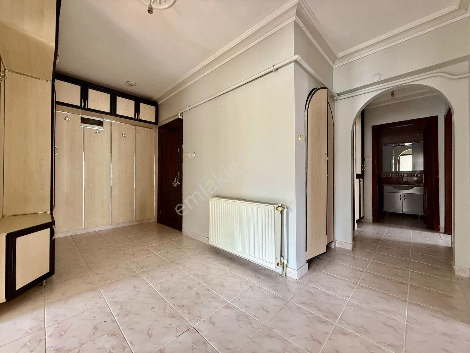 Kalecik Emlak'tan Hicret Camii Yakını Katta G.cephe Kilerli 3+1 Daire - Görsel 14