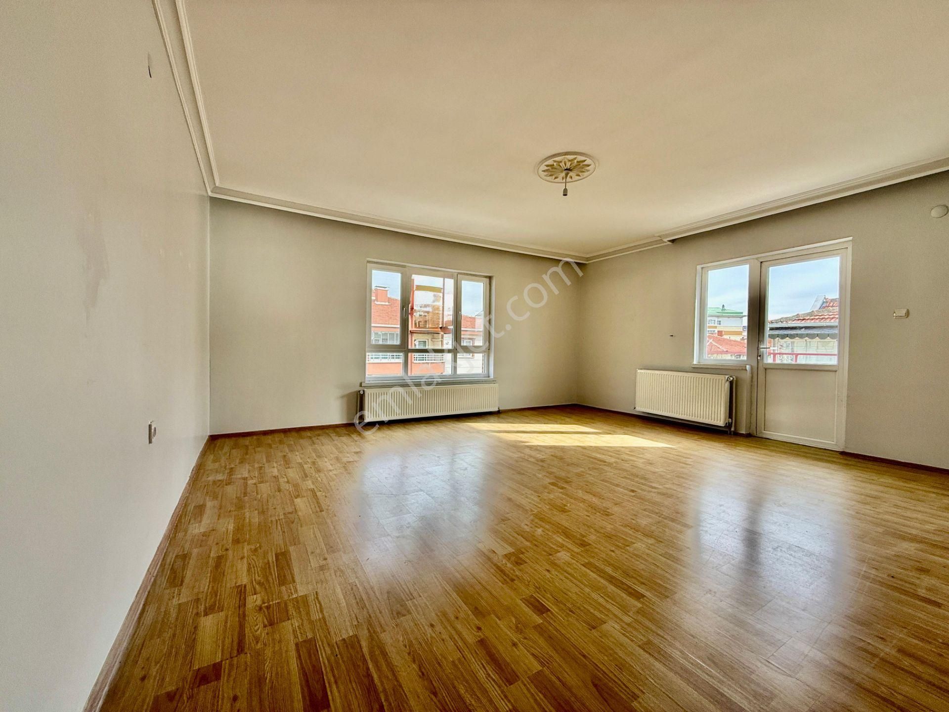 Kalecik Emlak'tan Hicret Camii Yakını Katta G.cephe Kilerli 3+1 Daire - Görsel 9