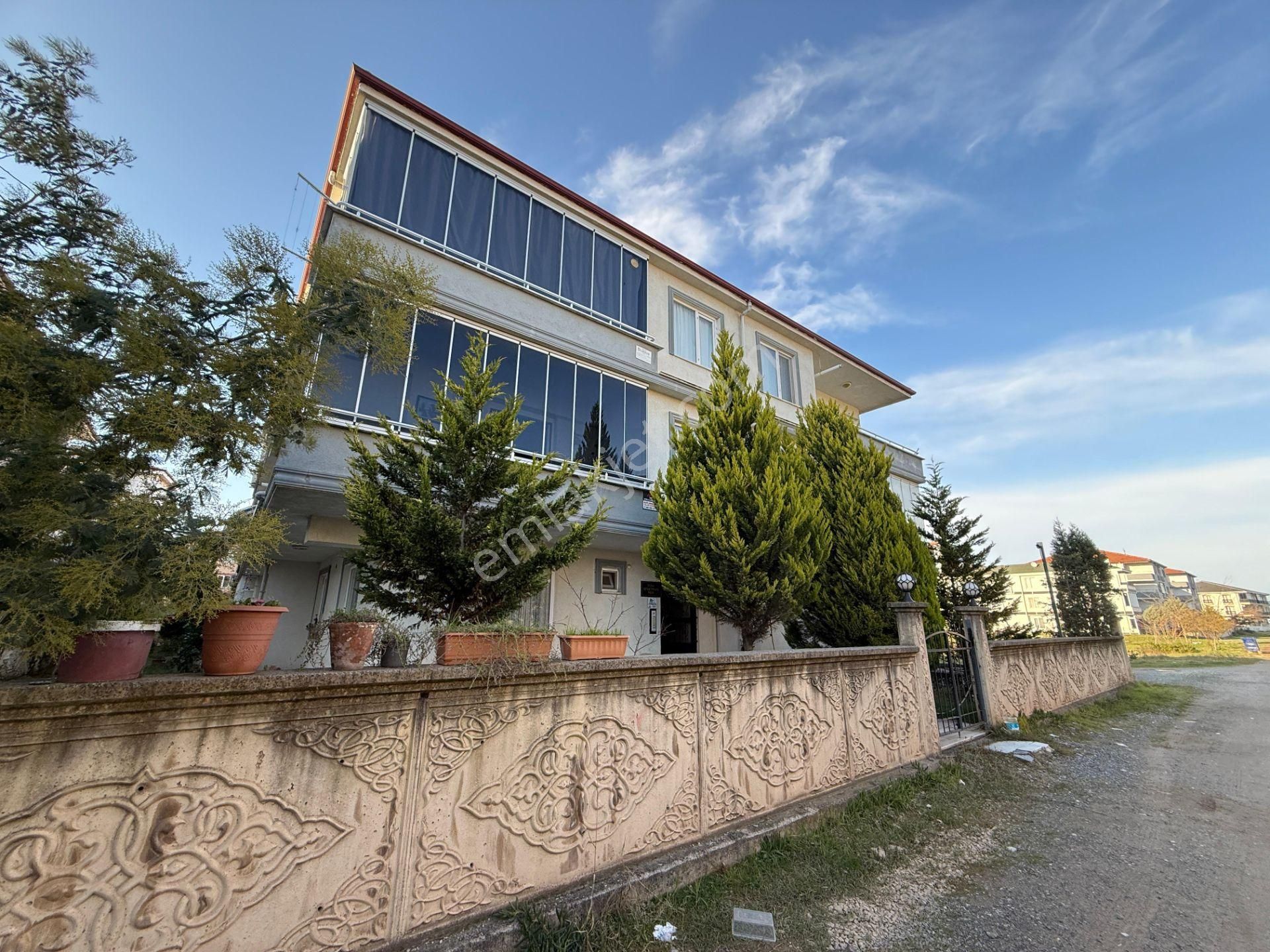 Karasu'da Uygun Fiyatlı Yatırımlık Ve Eşyalı 1+1 Satılık Daire - Görsel 3