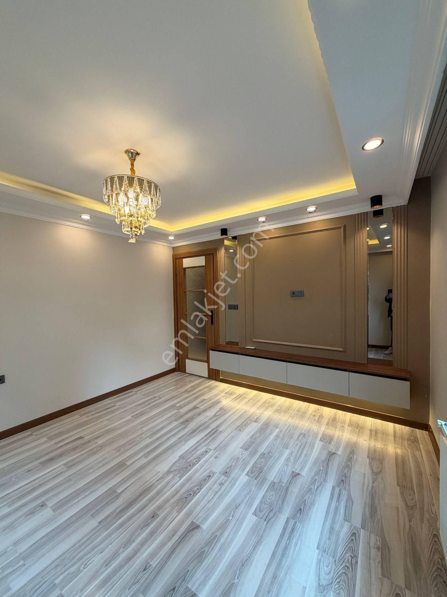 Esenyurt Mehmet Akif Ersoy Mahallesi 2+1 90 M² Kiralık Daire Full Dekorlu Metrobüse 15 Dk. Yürüme - Görsel 5