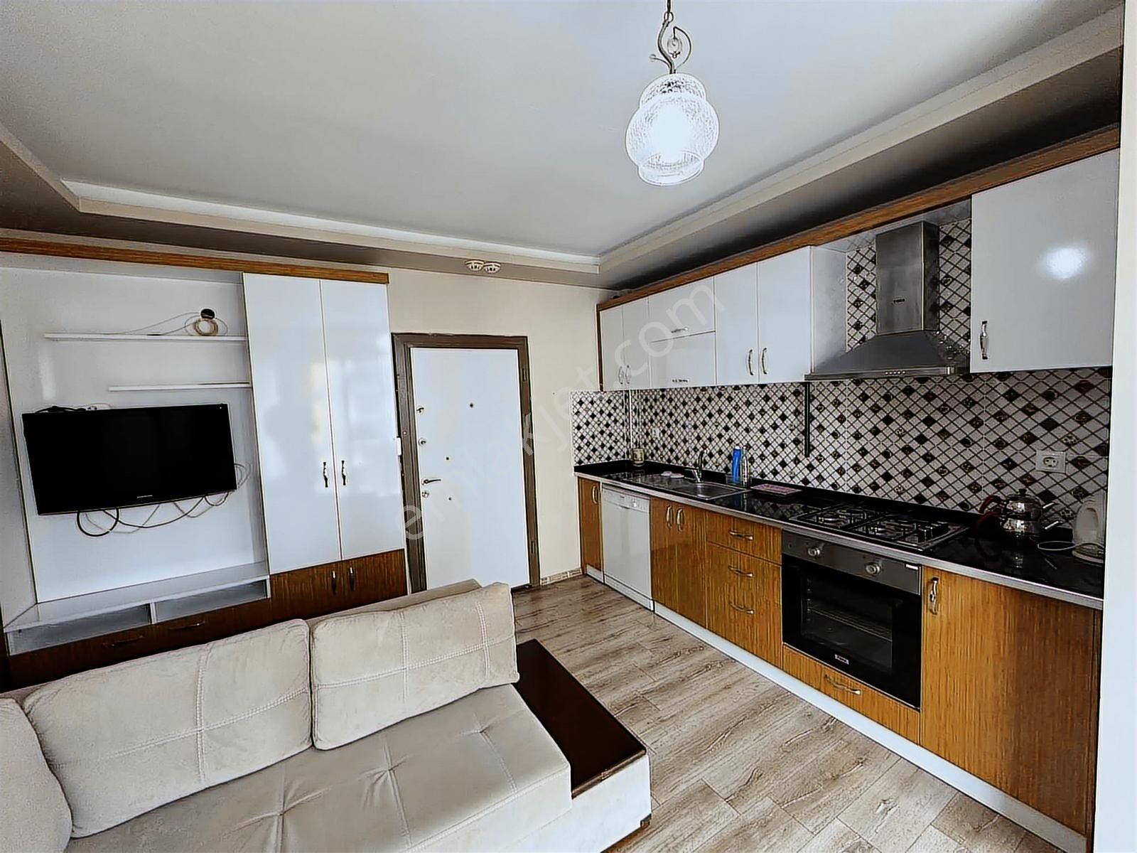 Avax Gayrimenkulden Muhteşem Konumda Eşyalı Kiralık 1+1 Daire