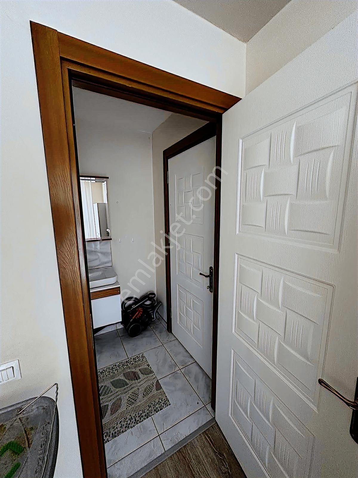 Avax Gayrimenkulden Muhteşem Konumda Eşyalı Kiralık 1+1 Daire - Görsel 16