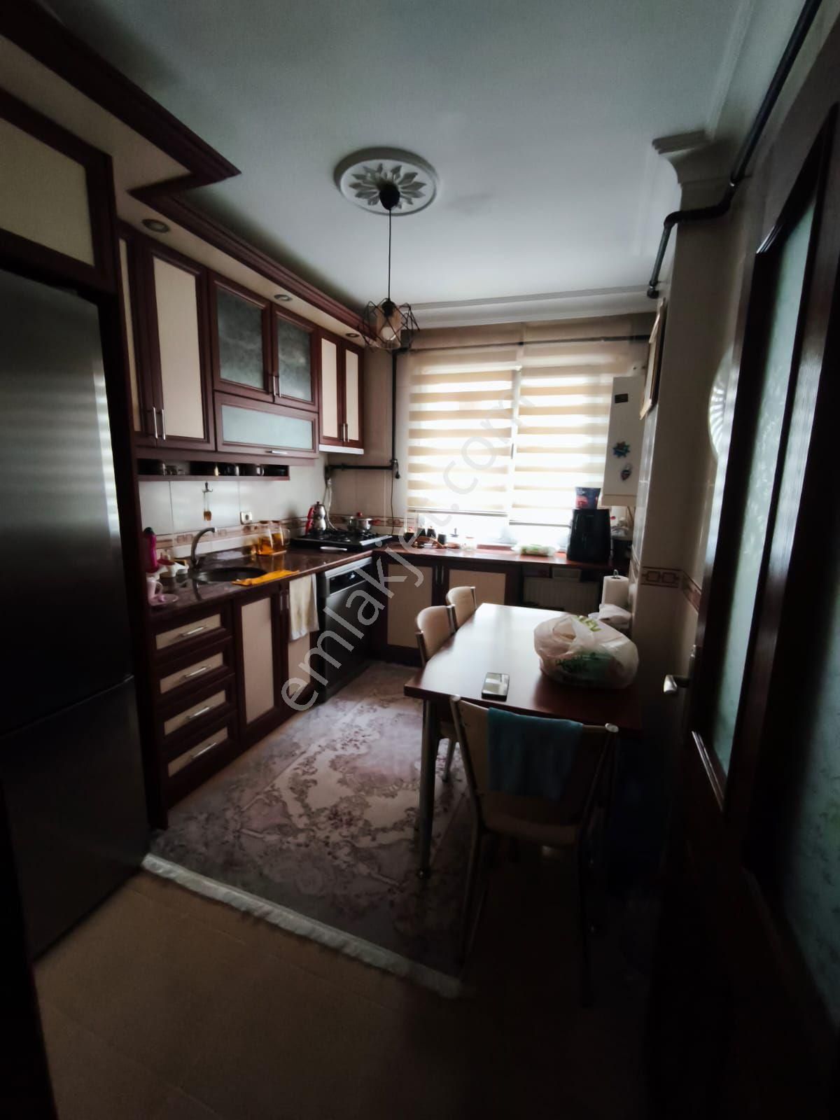 Pendik Güzelyalı Mahallesinde 3+1 - Görsel 9