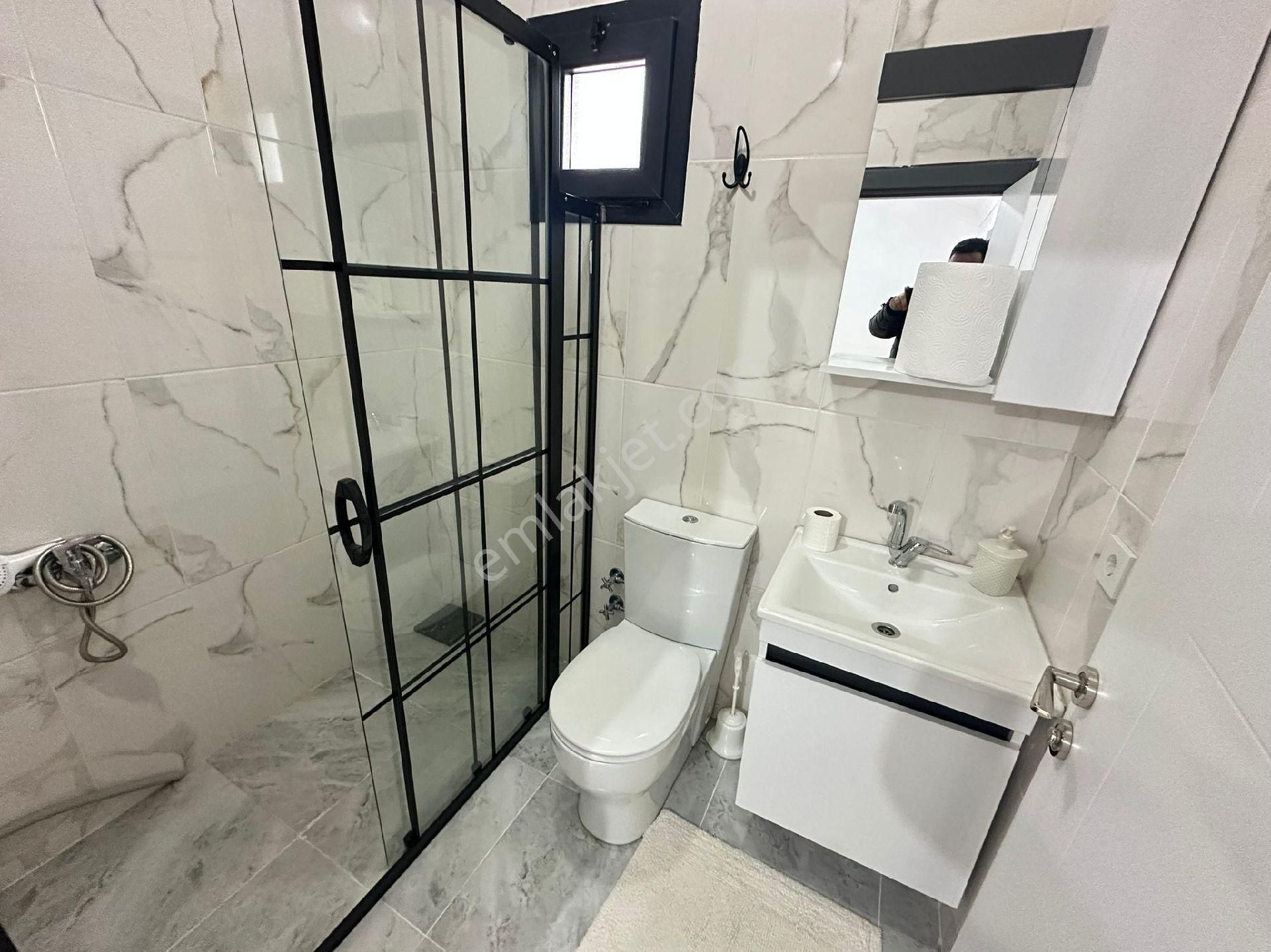 Demireller - Kurulu Düzen, Geniş Bahçeli, Bol Artılı 4+1 Villa - Görsel 32