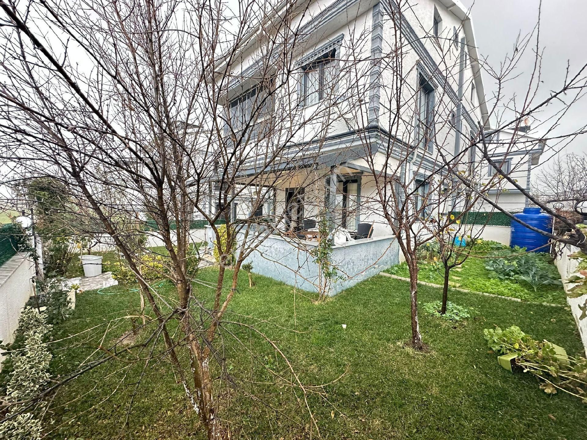 Demireller - Kurulu Düzen, Geniş Bahçeli, Bol Artılı 4+1 Villa - Görsel 8