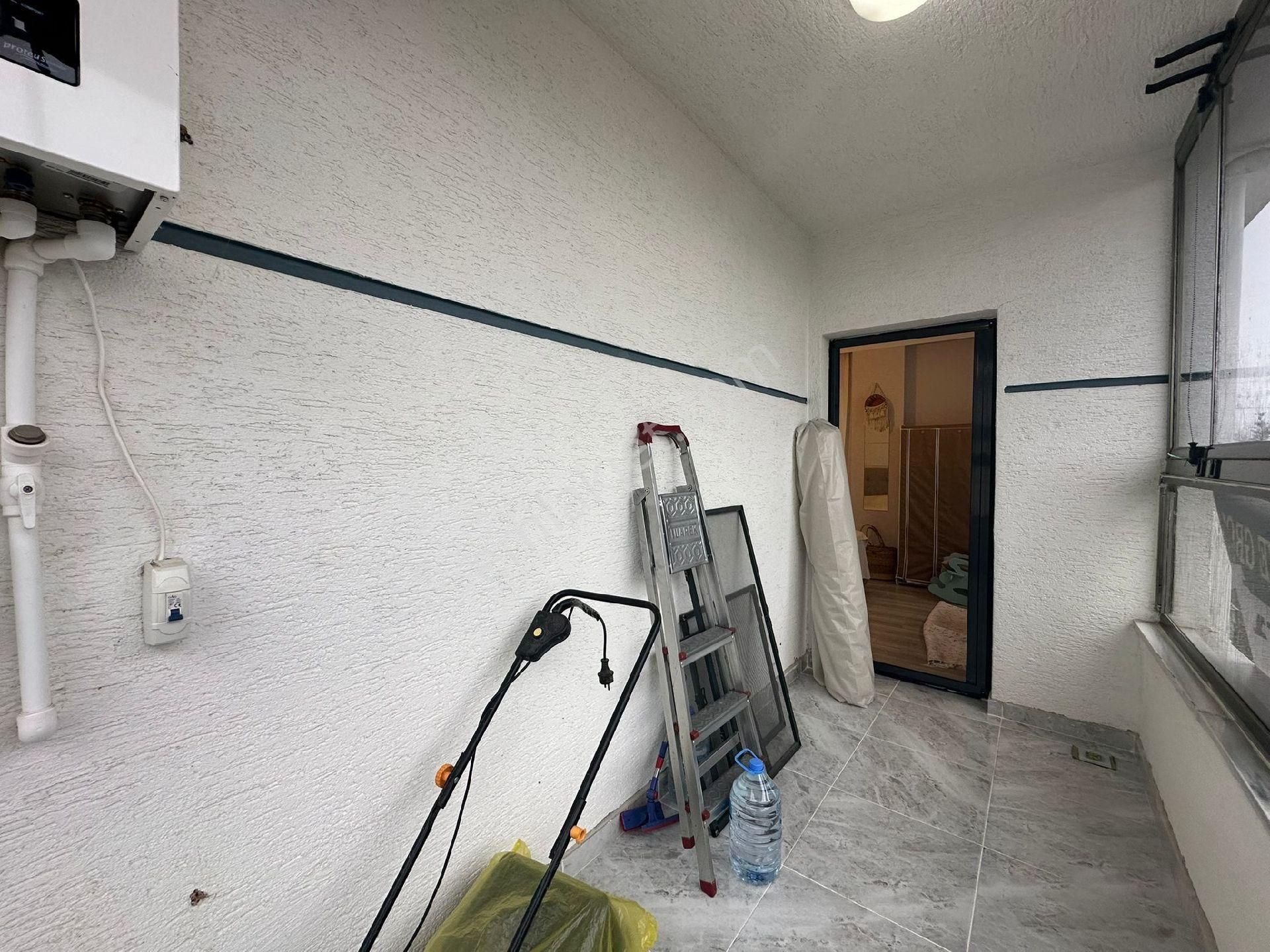 Demireller - Kurulu Düzen, Geniş Bahçeli, Bol Artılı 4+1 Villa - Görsel 34