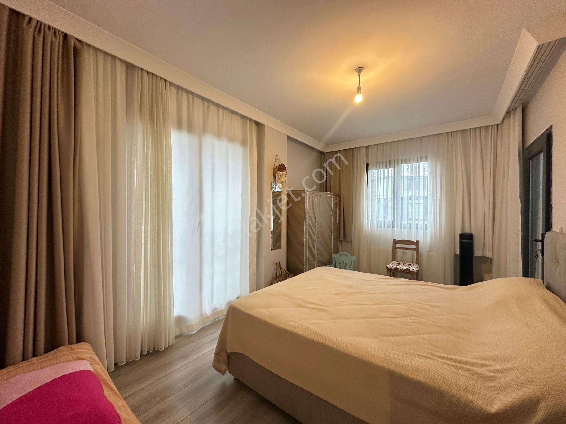 Demireller - Kurulu Düzen, Geniş Bahçeli, Bol Artılı 4+1 Villa - Görsel 27