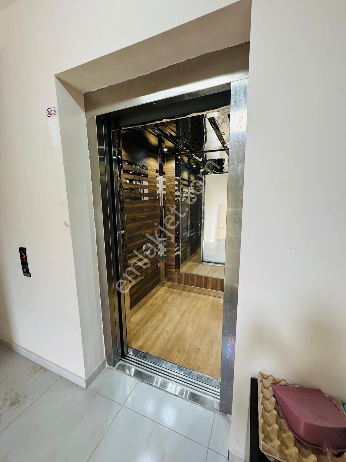 Avax**** Eski Mezitlide Mersin Manzaralı 2+1 Daire - Görsel 3