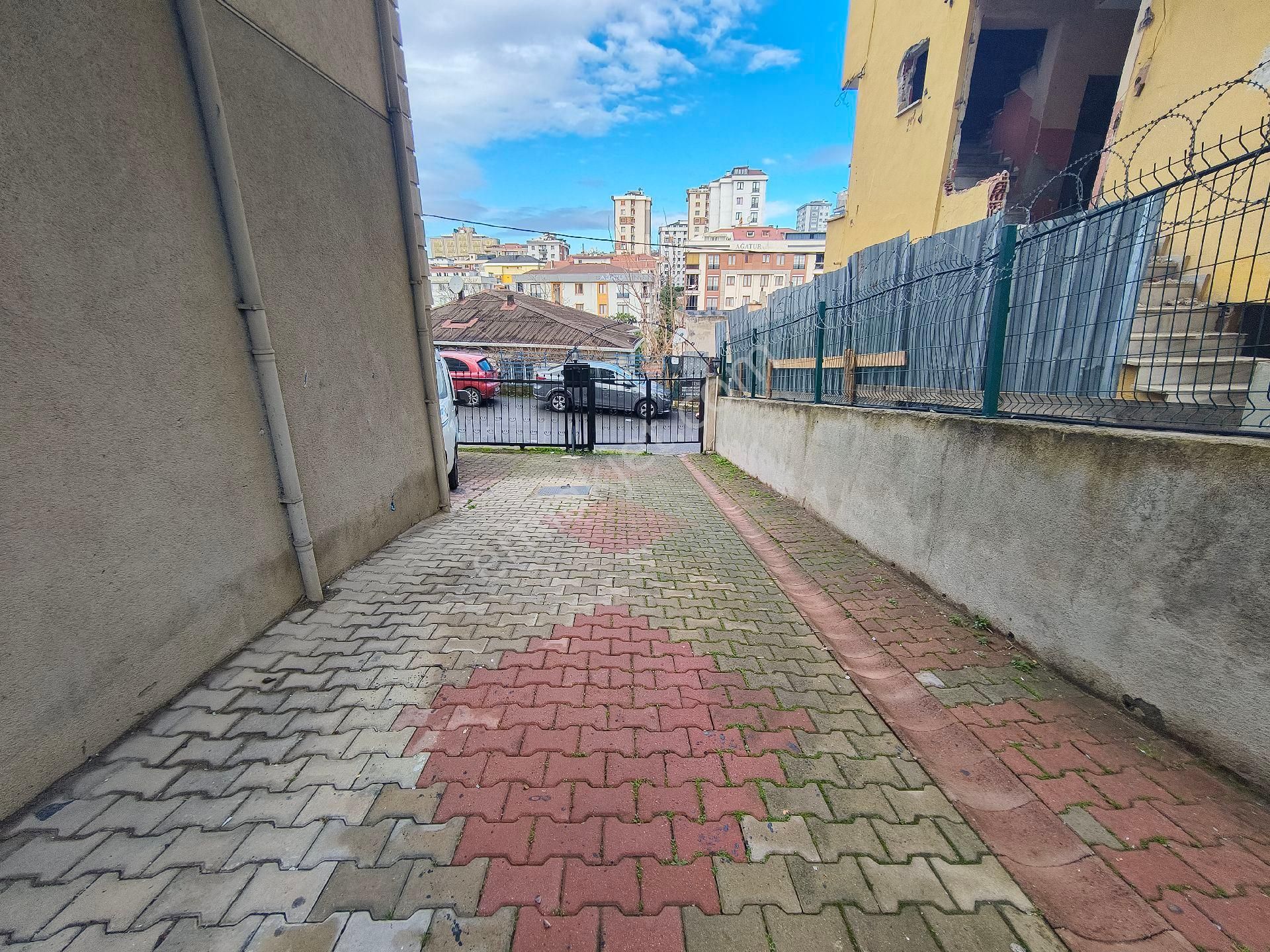 Güneyden Metroya 5 Dakika Yürüme 2+1.70 M2 Ful+ful Eşyalı Daire - Görsel 27