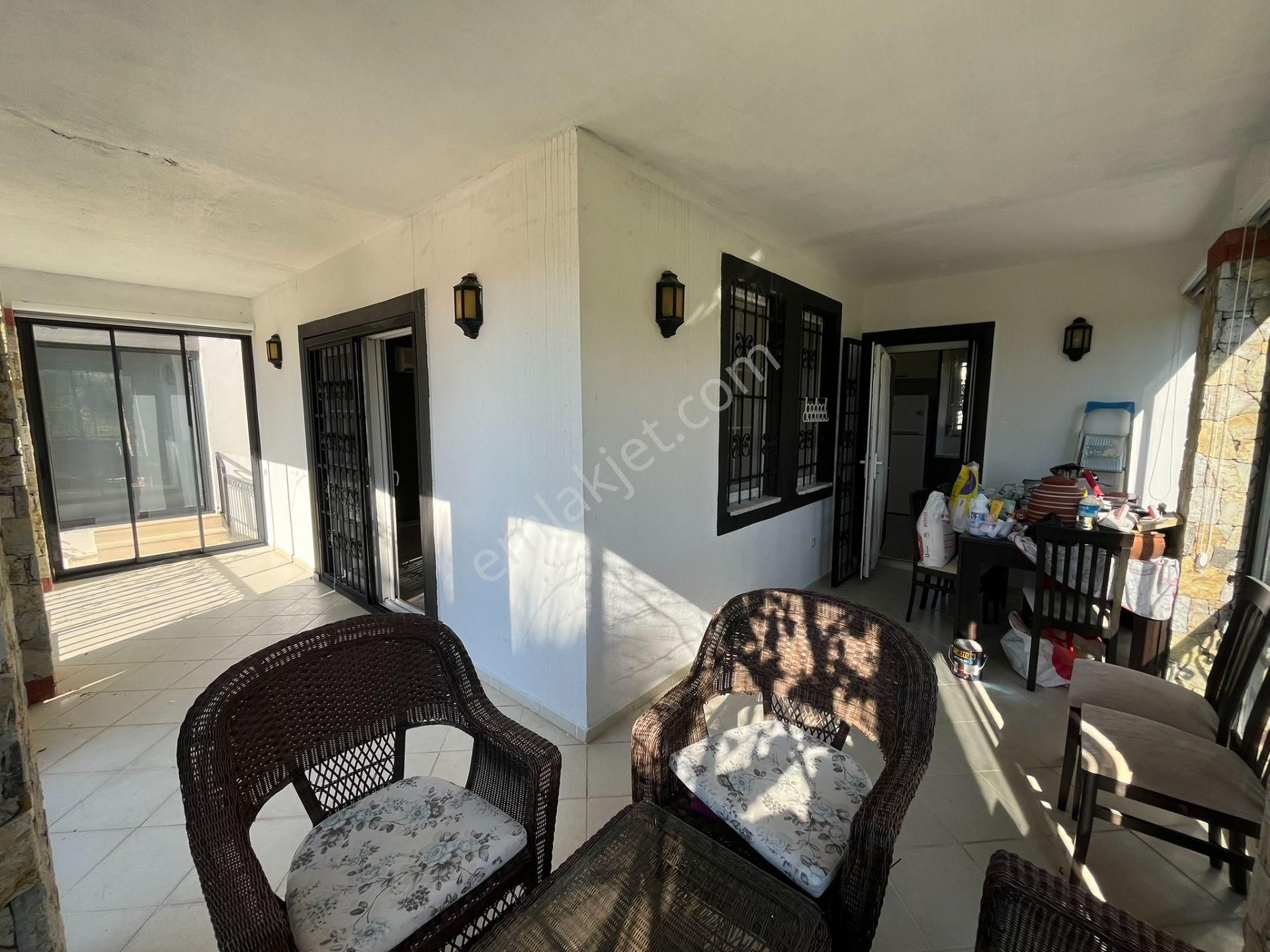 Goldhouse Dan Satılık Çiftlik Te Müstakil Girişli 5+1 Geniş Villa - Görsel 8