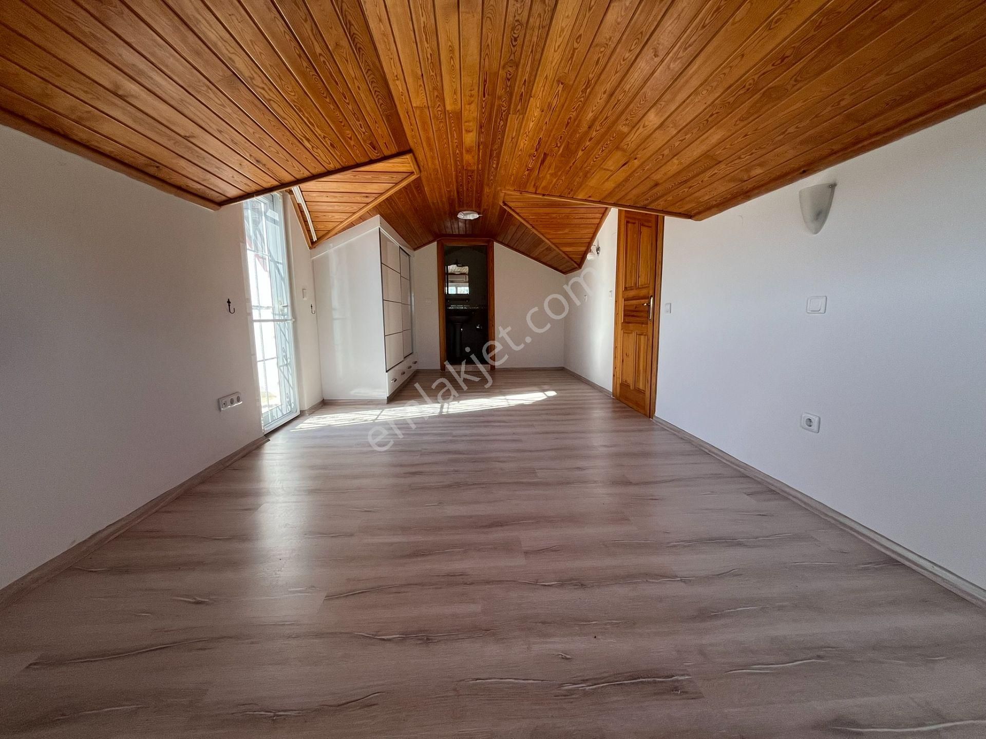 Goldhouse Dan Satılık Çiftlik Te Müstakil Girişli 5+1 Geniş Villa - Görsel 22