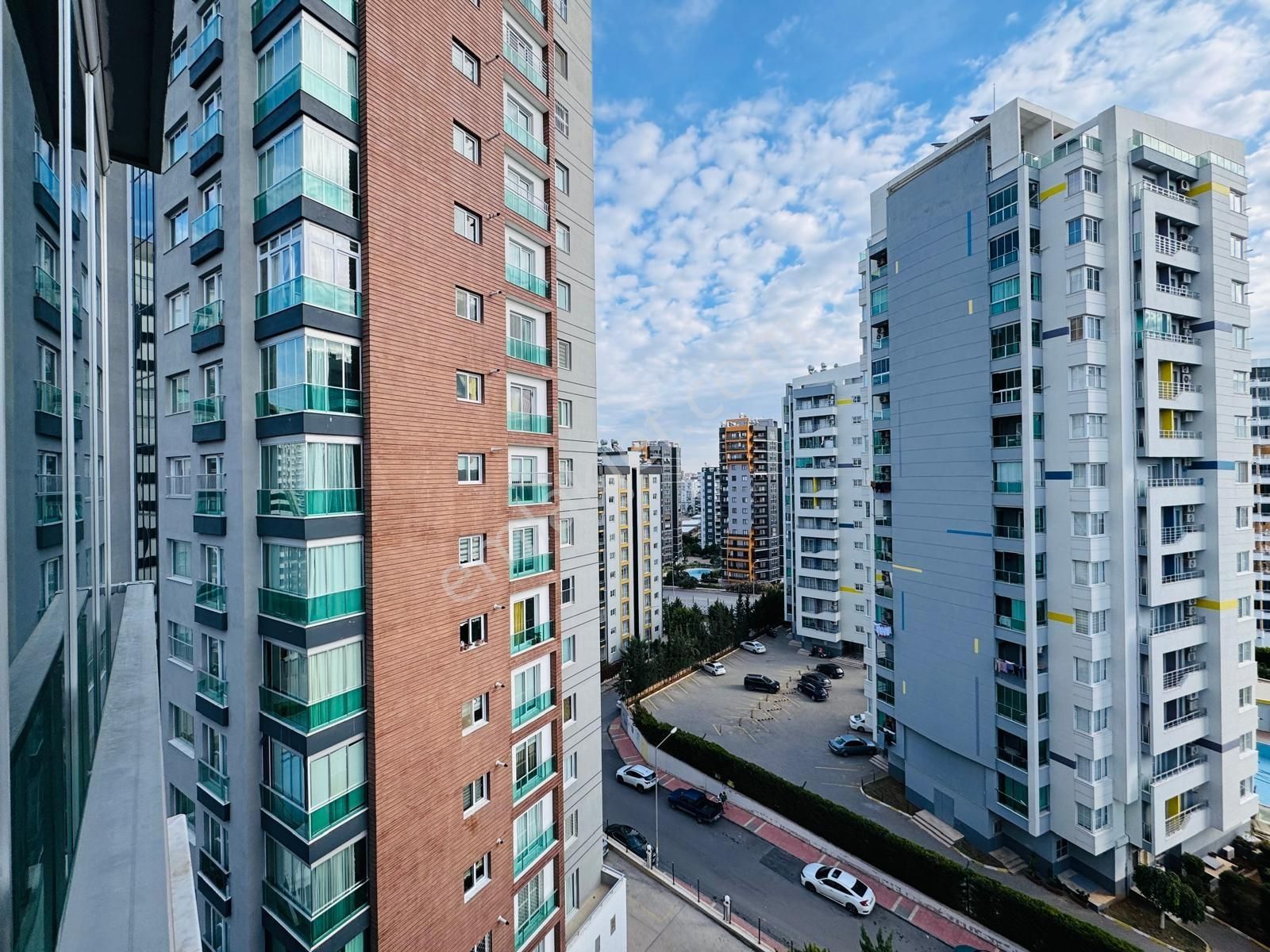 Avax****mersinin En Gözde Yeri Üni.cad. Satılık Eşyalı Geniş 2+1 - Görsel 31