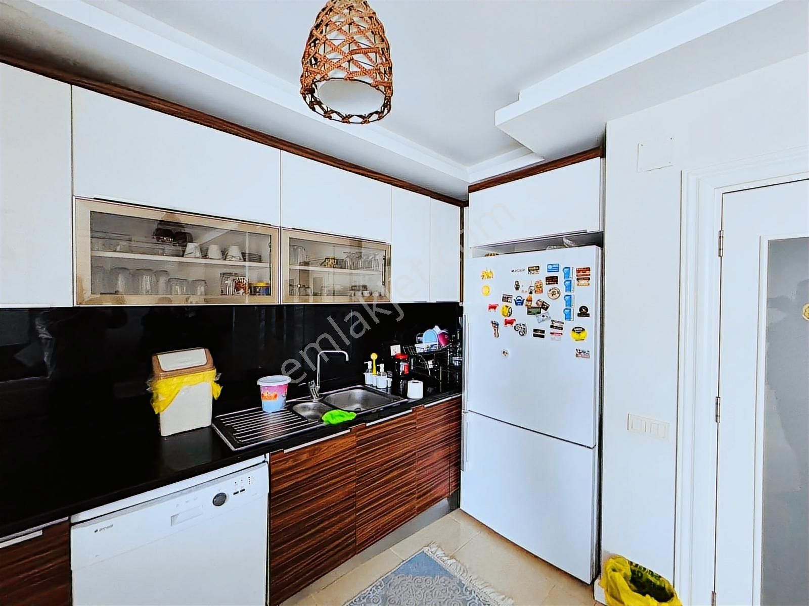 Avax****mersinin En Gözde Yeri Üni.cad. Satılık Eşyalı Geniş 2+1 - Görsel 7