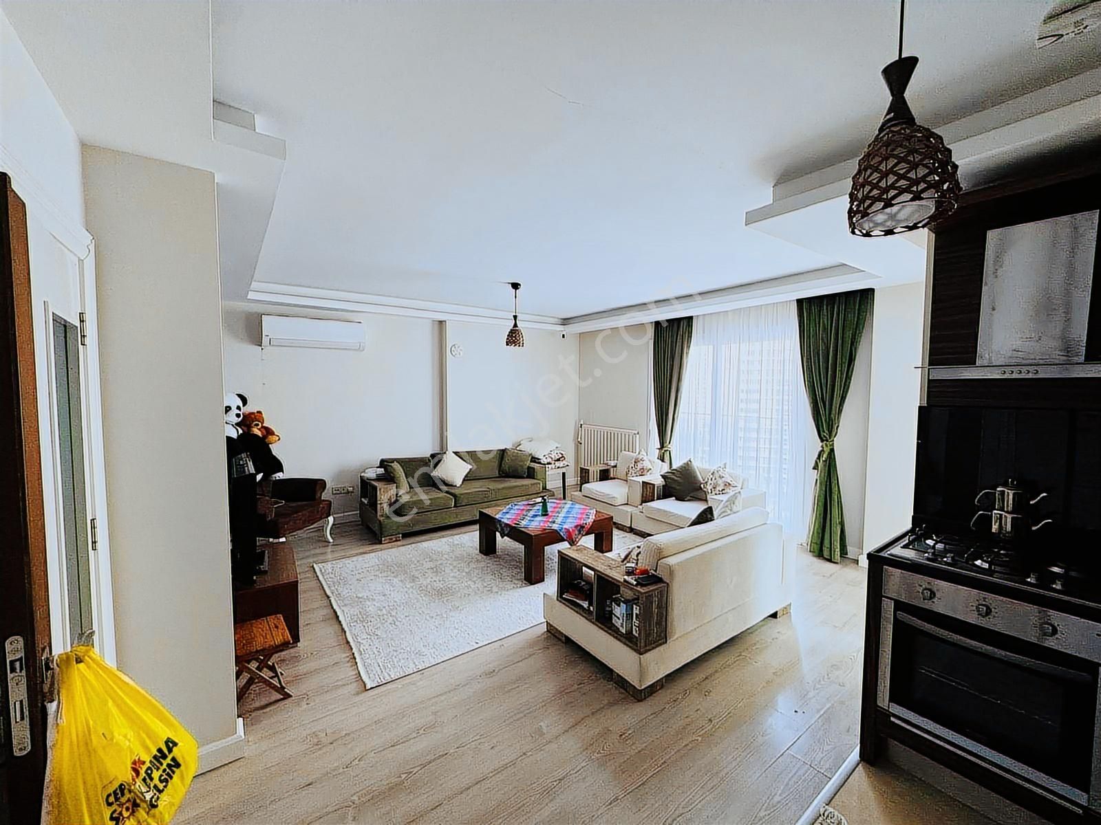 Avax****mersinin En Gözde Yeri Üni.cad. Satılık Eşyalı Geniş 2+1 - Görsel 26