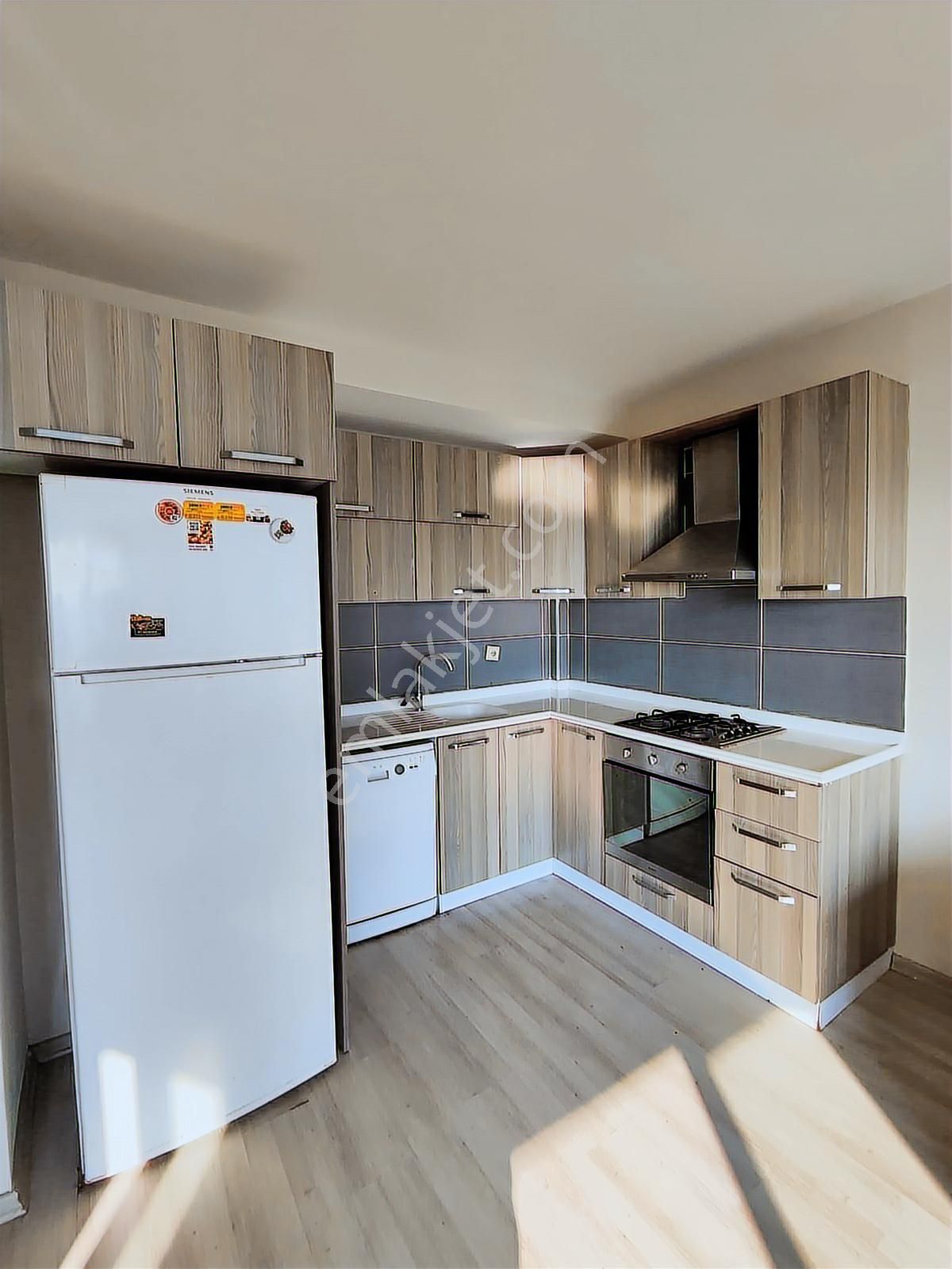 Eşyalı 2+1 Daire | Havuzlu Site | Otopark | Amerikan Mutfak - Görsel 8