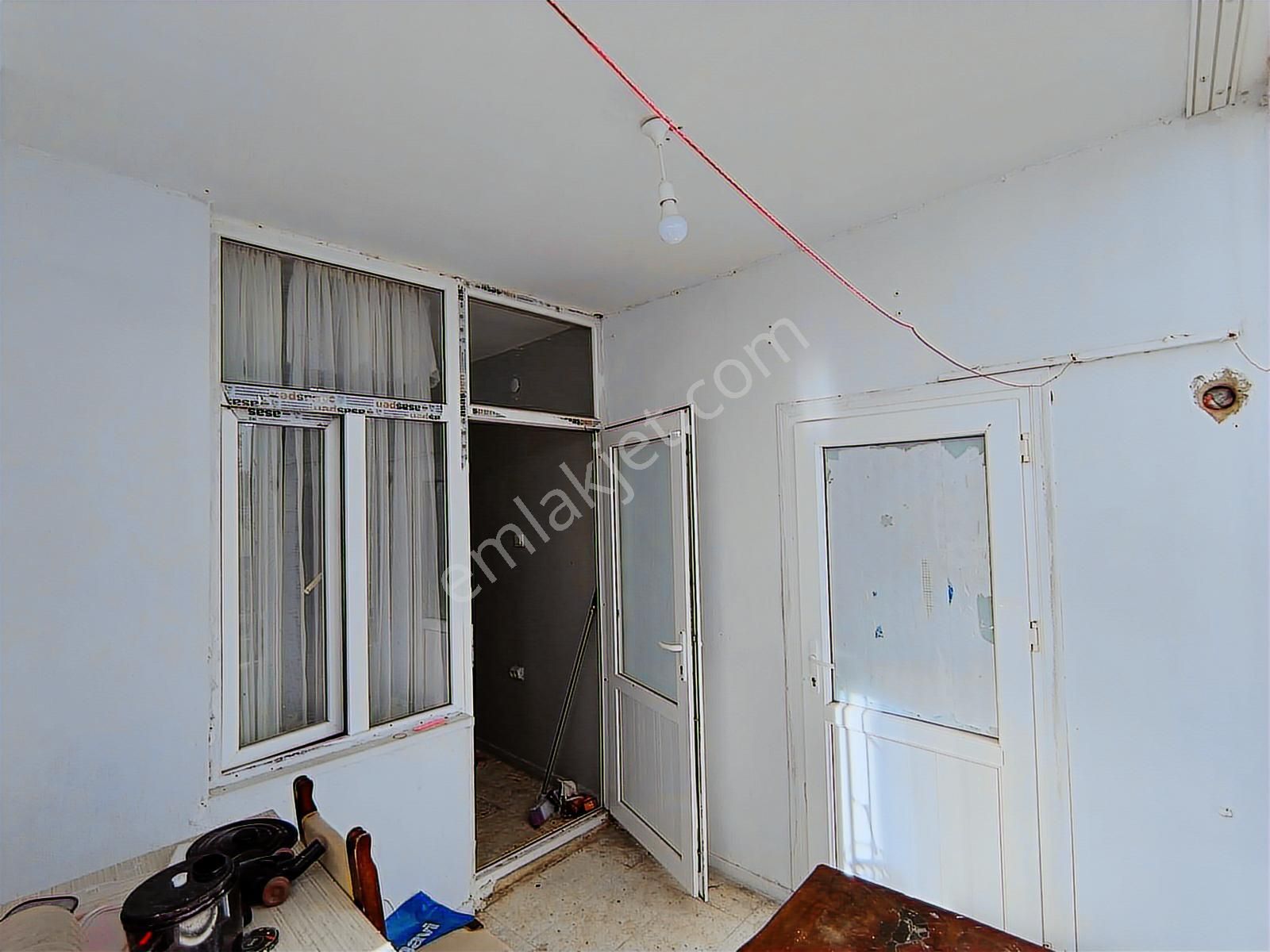 Viranşehir Merkezde Kiralık Geniş 2+1 Daire - Görsel 3