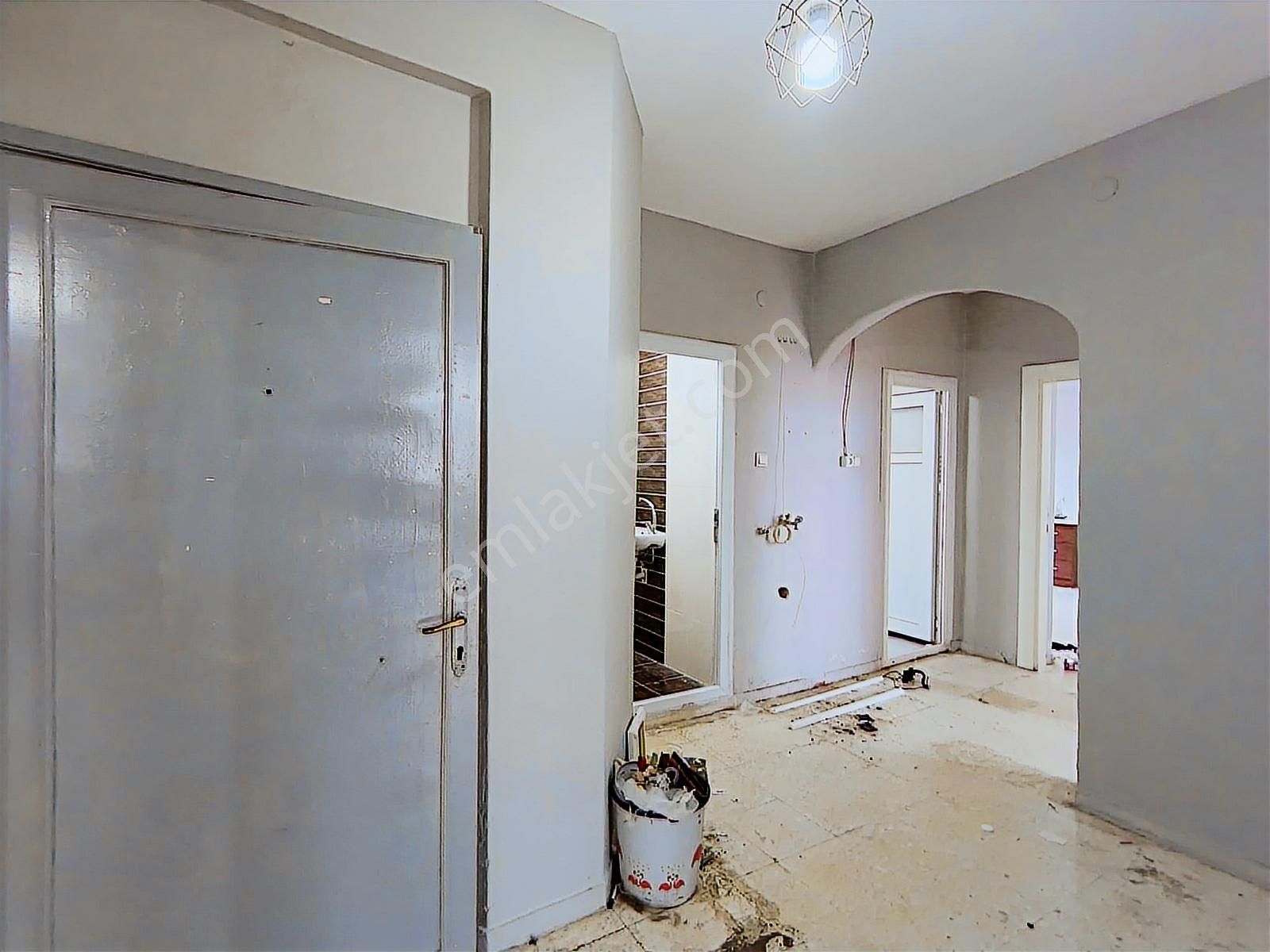 Viranşehir Merkezde Kiralık Geniş 2+1 Daire - Görsel 15